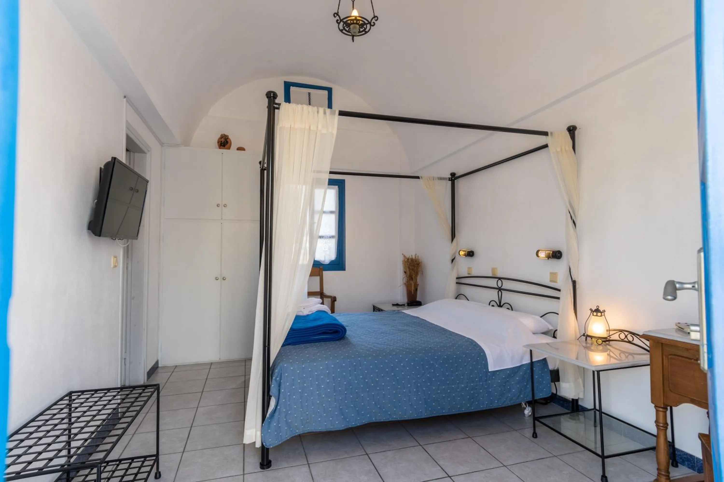 Bed in Irigeneia Hotel