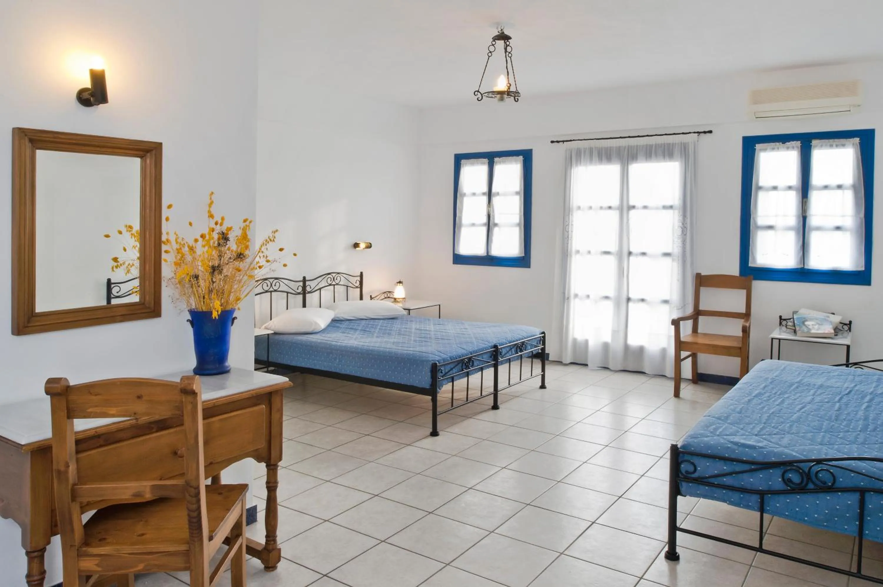 Bedroom, Bed in Irigeneia Hotel