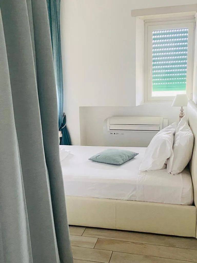 Bedroom, Bed in La terrazza di Nerone
