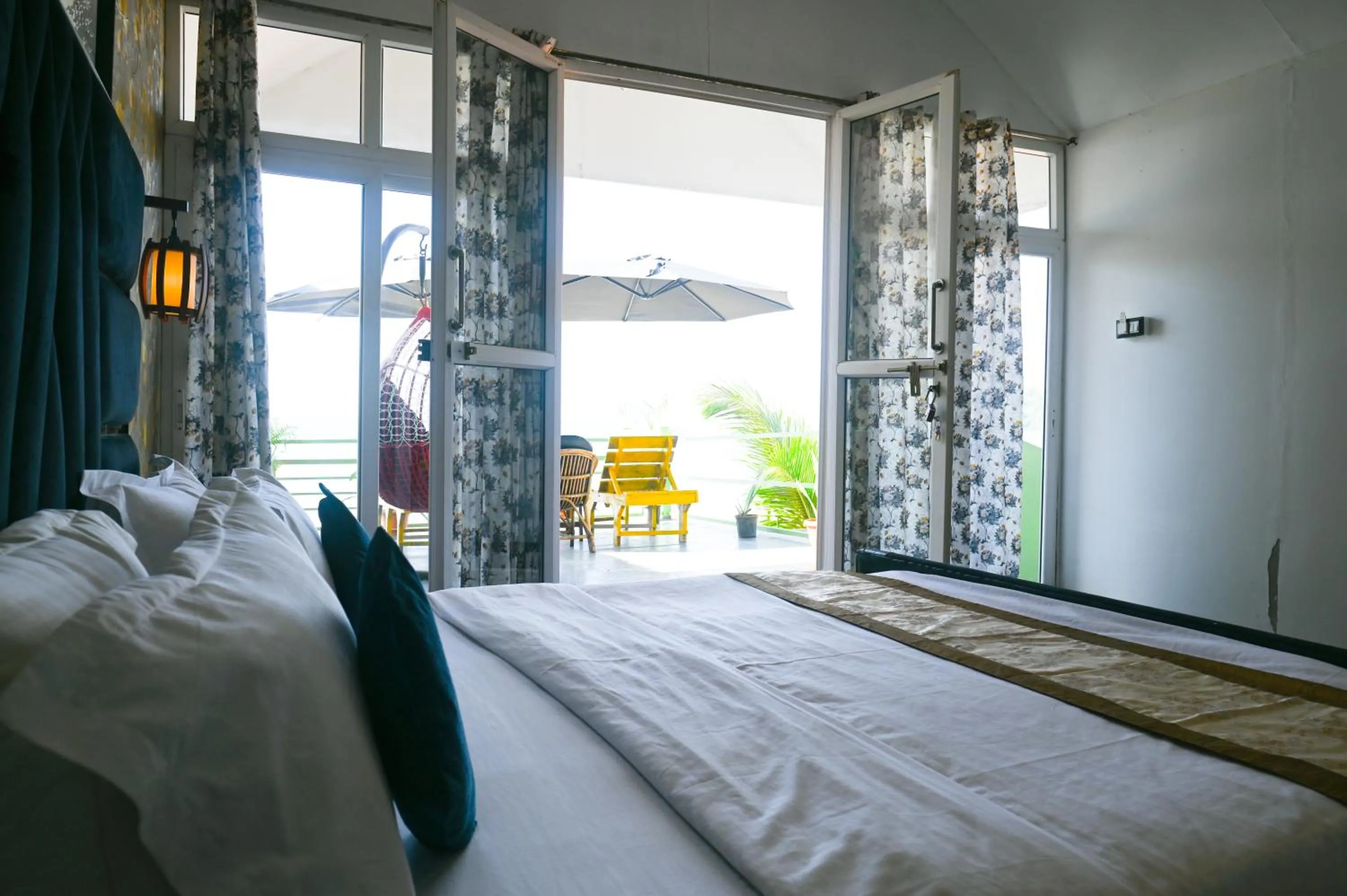 Bed in SUNBATH beach EXOTICA