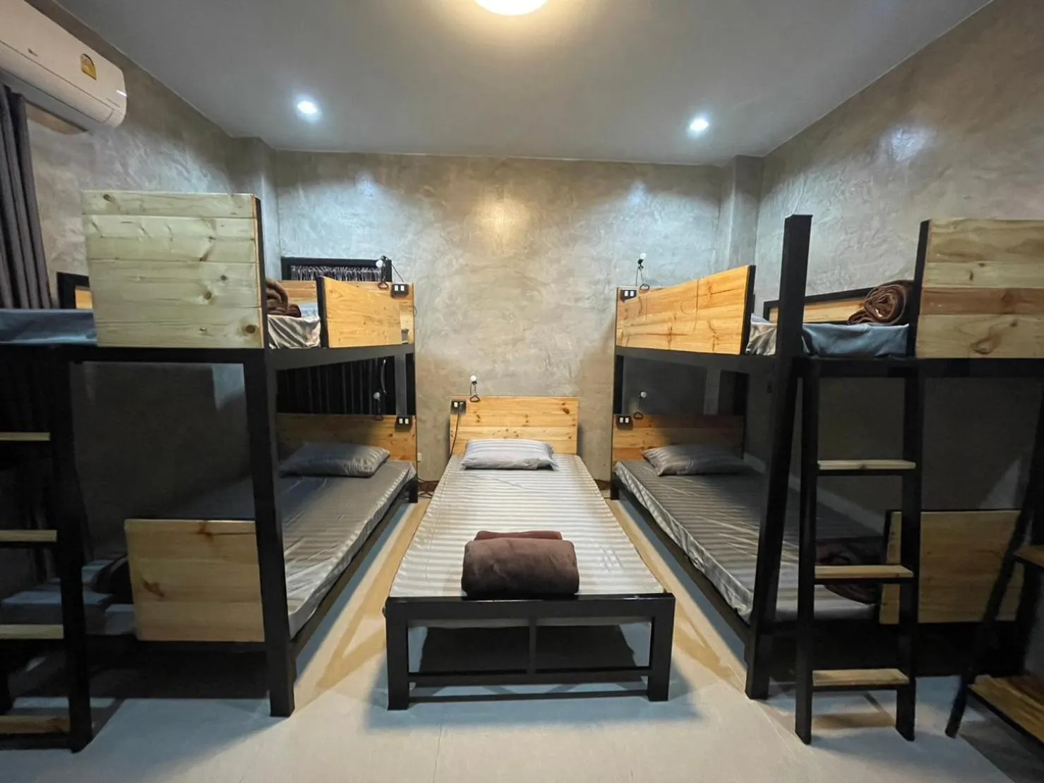 Bed in Yaowarate Sport Club and Resort ไร่เยาวเรศ