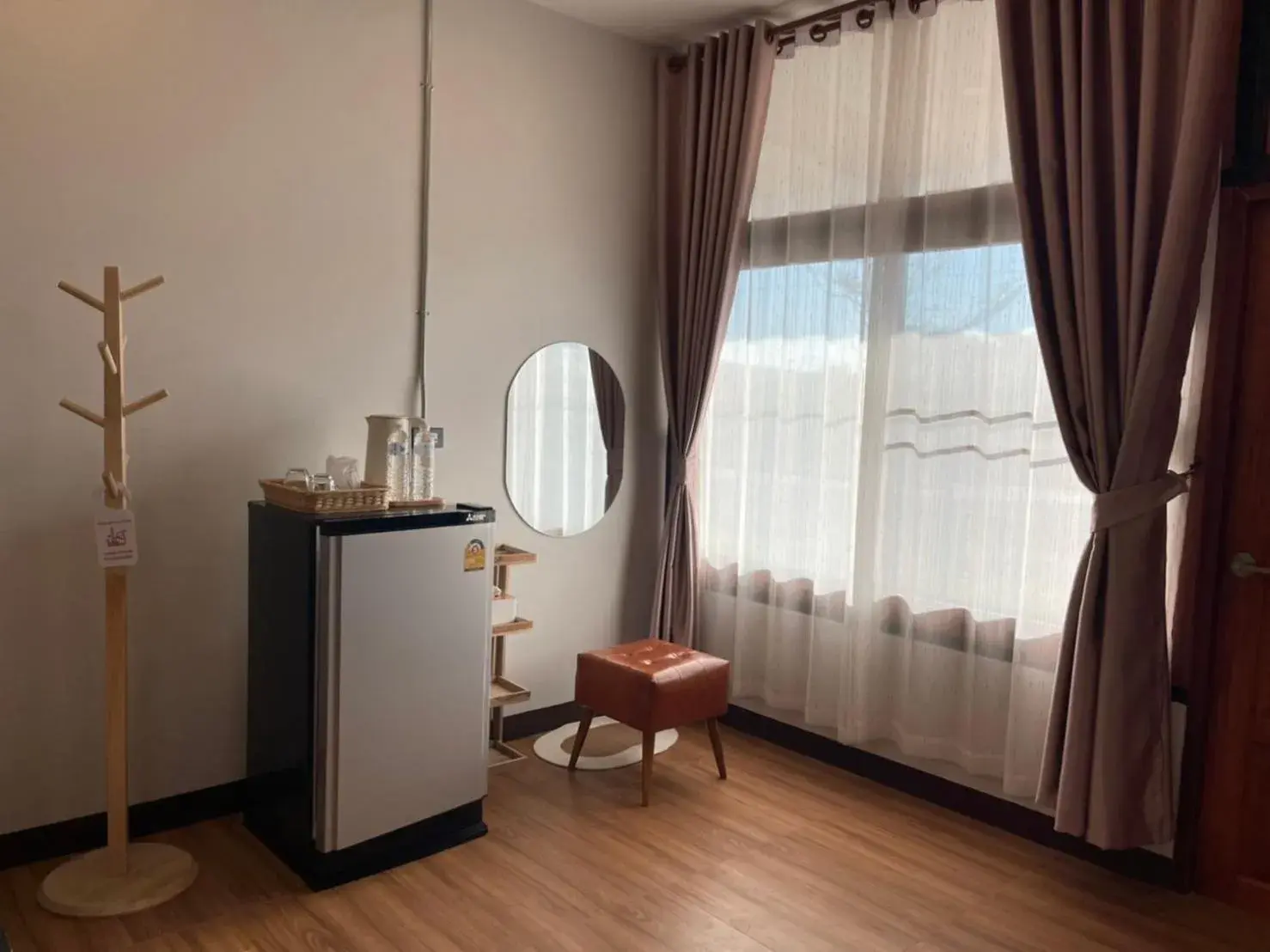 hair dresser in Yaowarate Sport Club and Resort ไร่เยาวเรศ hair dresser in Yaowarate Sport Club and Resort ไร่เยาวเรศ