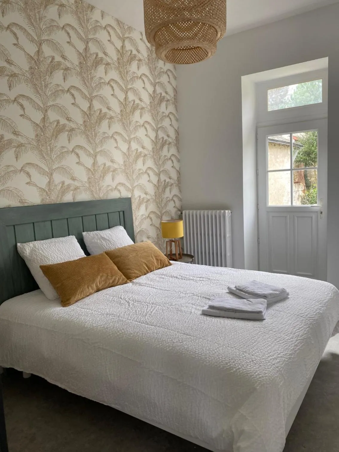 Bedroom, Bed in Clos des Chardons - Le Jardin
