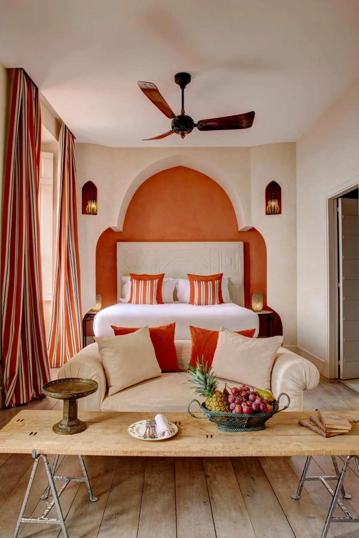 Bedroom, Bed in Palazzo Vecchio Taormina