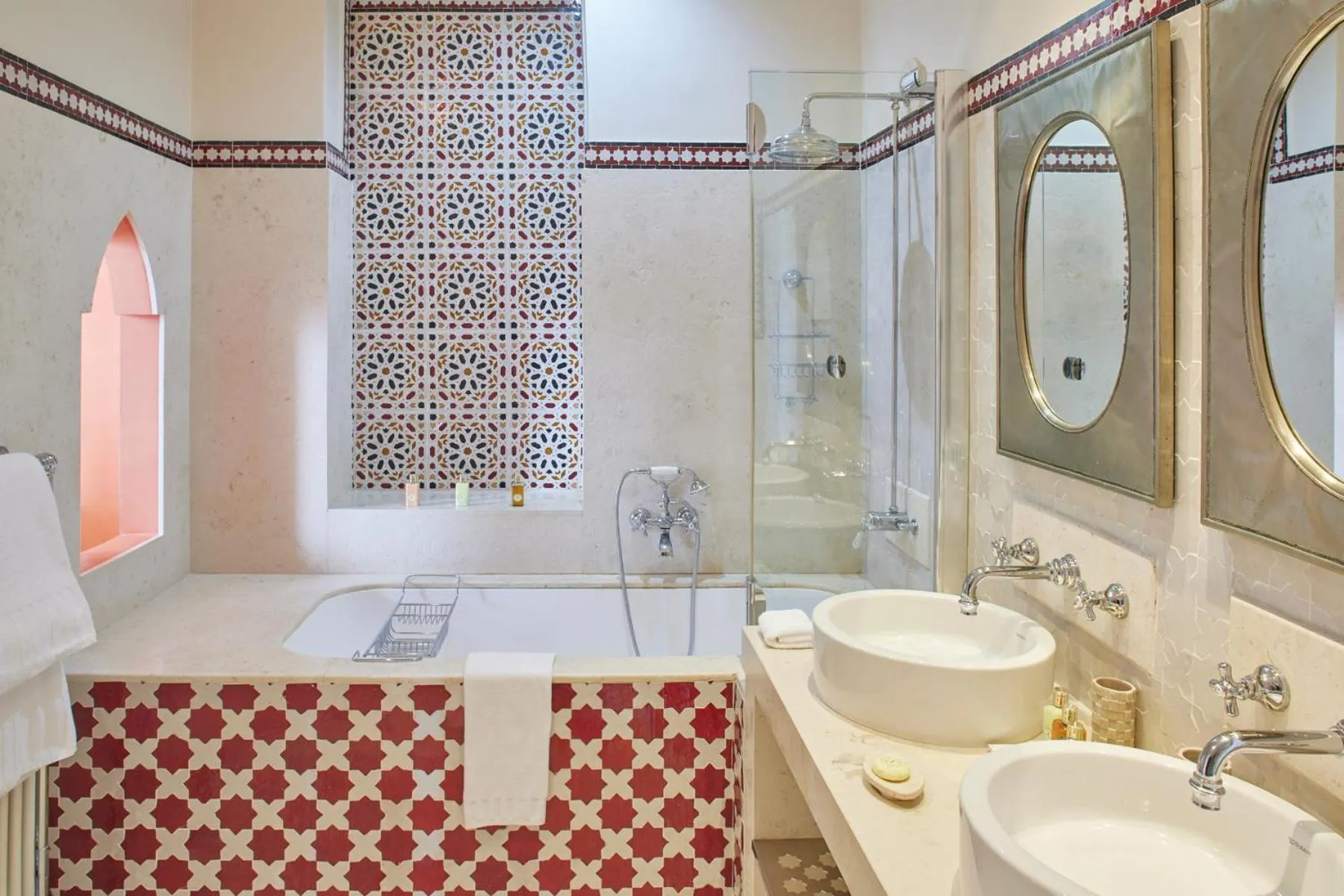 Bathroom in Palazzo Vecchio Taormina