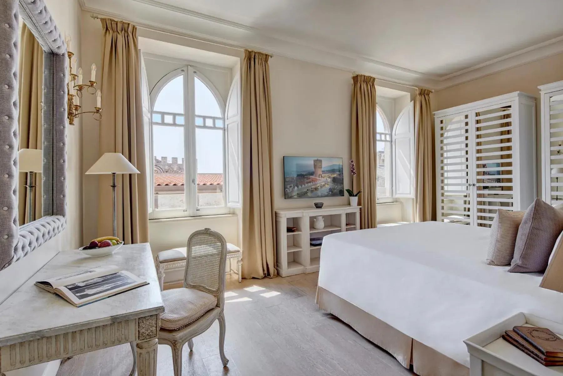 Photo of the whole room, Bed in Palazzo Vecchio Taormina Photo of the whole room, Bed in Palazzo Vecchio Taormina