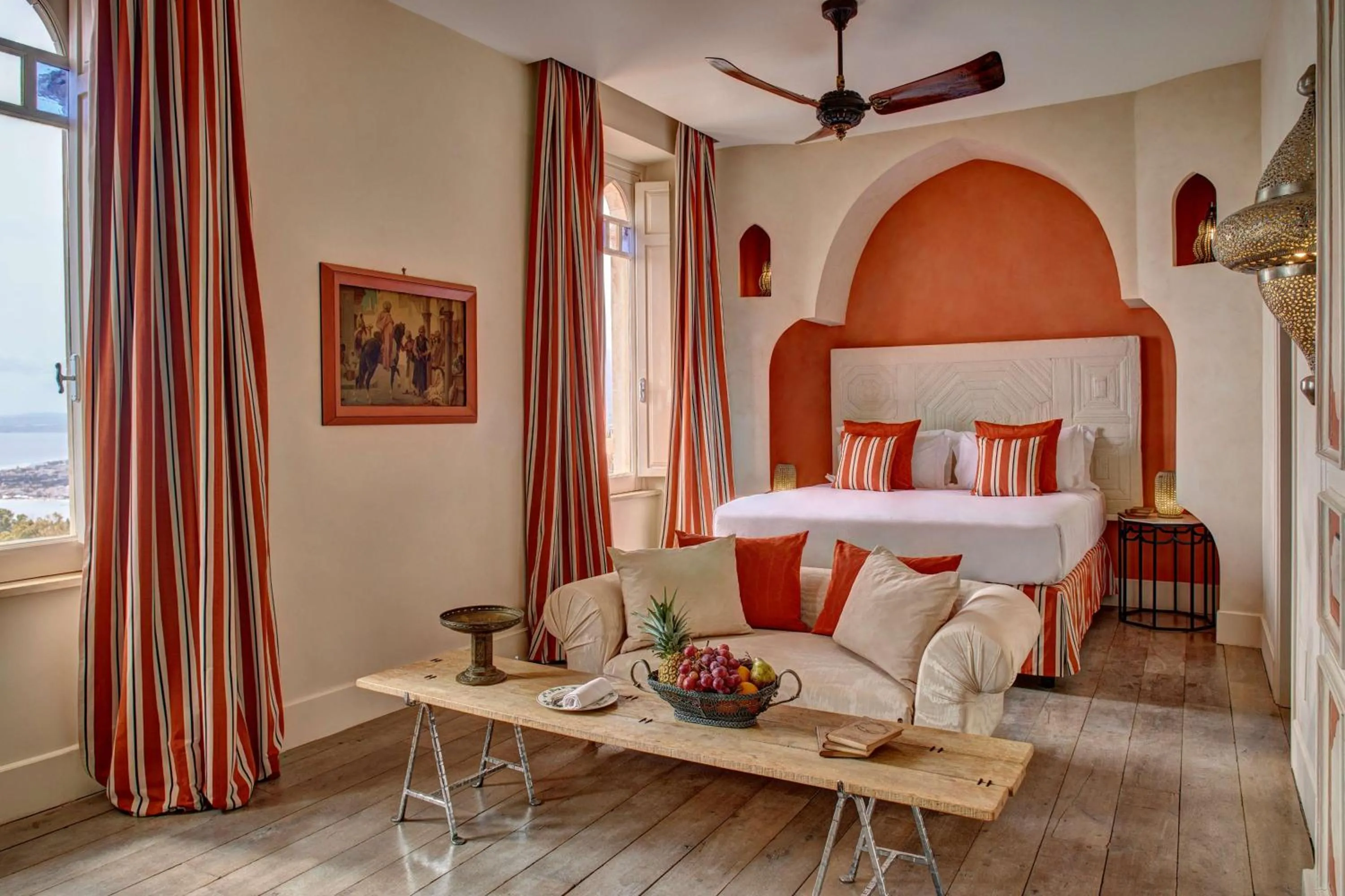 Bedroom, Bed in Palazzo Vecchio Taormina