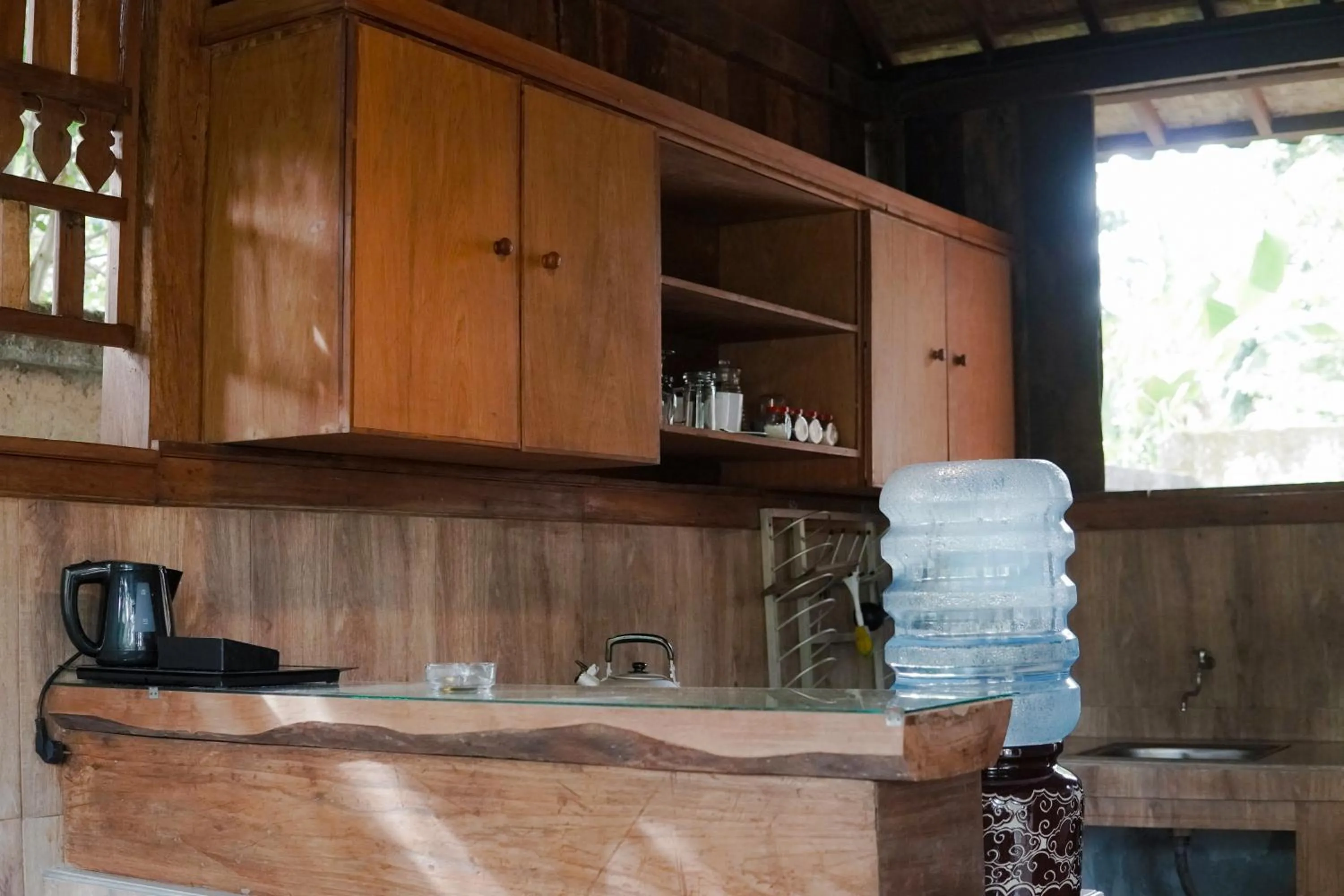 Kitchen or kitchenette in Sentana Villa Ubud