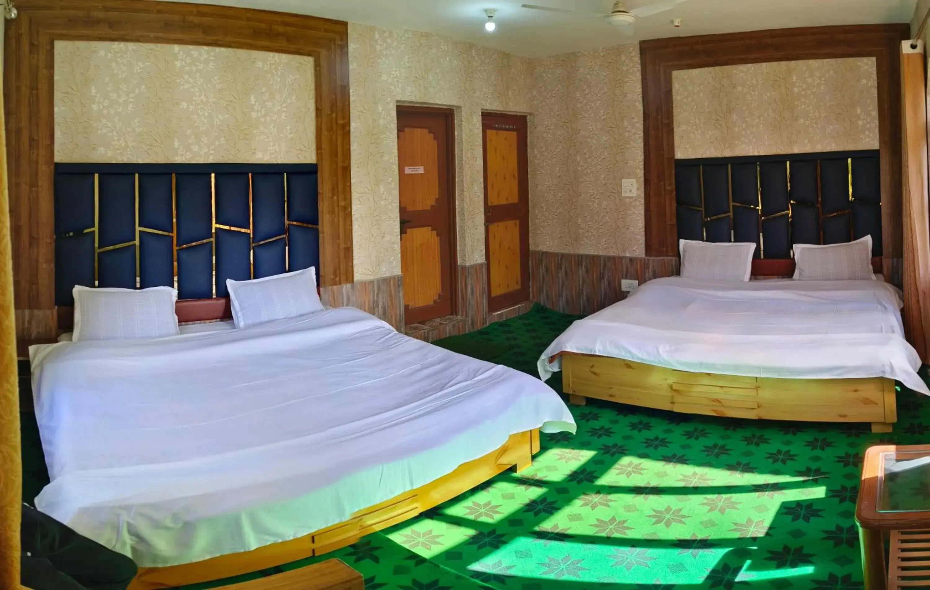 Photo of the whole room, Bed in Gulsitara Resorts-Gulmarg Photo of the whole room, Bed in Gulsitara Resorts-Gulmarg