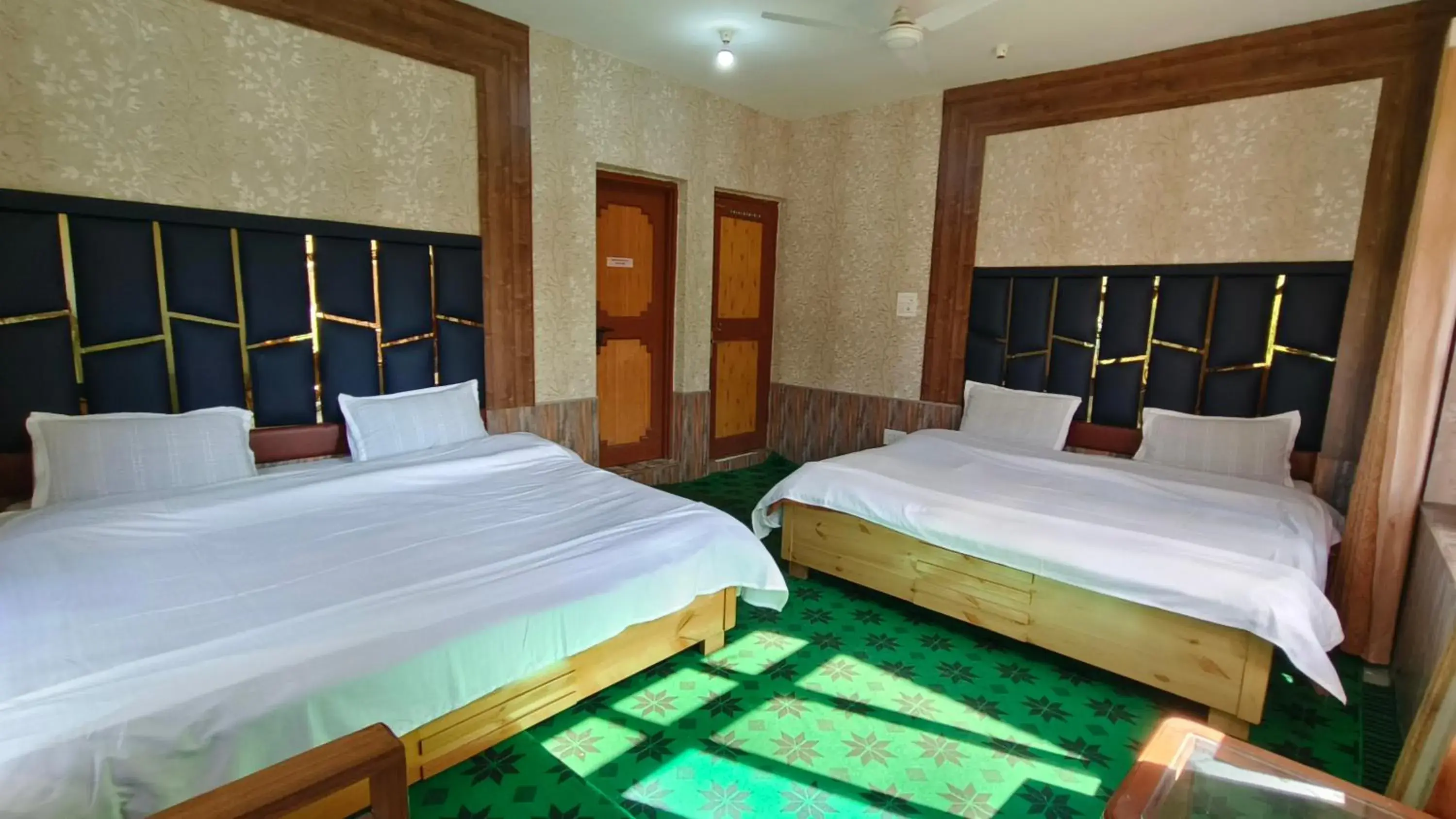 Photo of the whole room, Bed in Gulsitara Resorts-Gulmarg Photo of the whole room, Bed in Gulsitara Resorts-Gulmarg