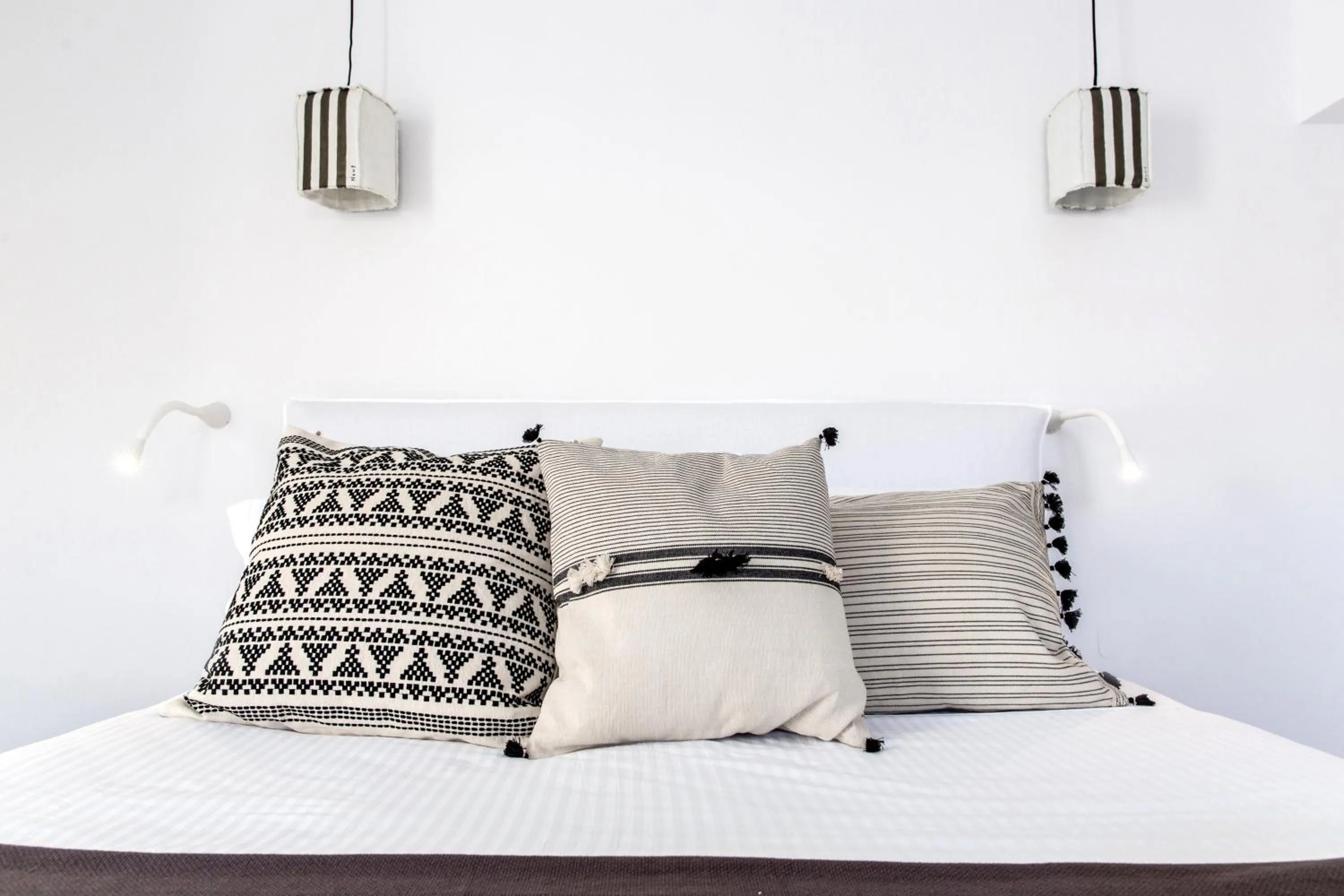 Bed in Ostraco Suites