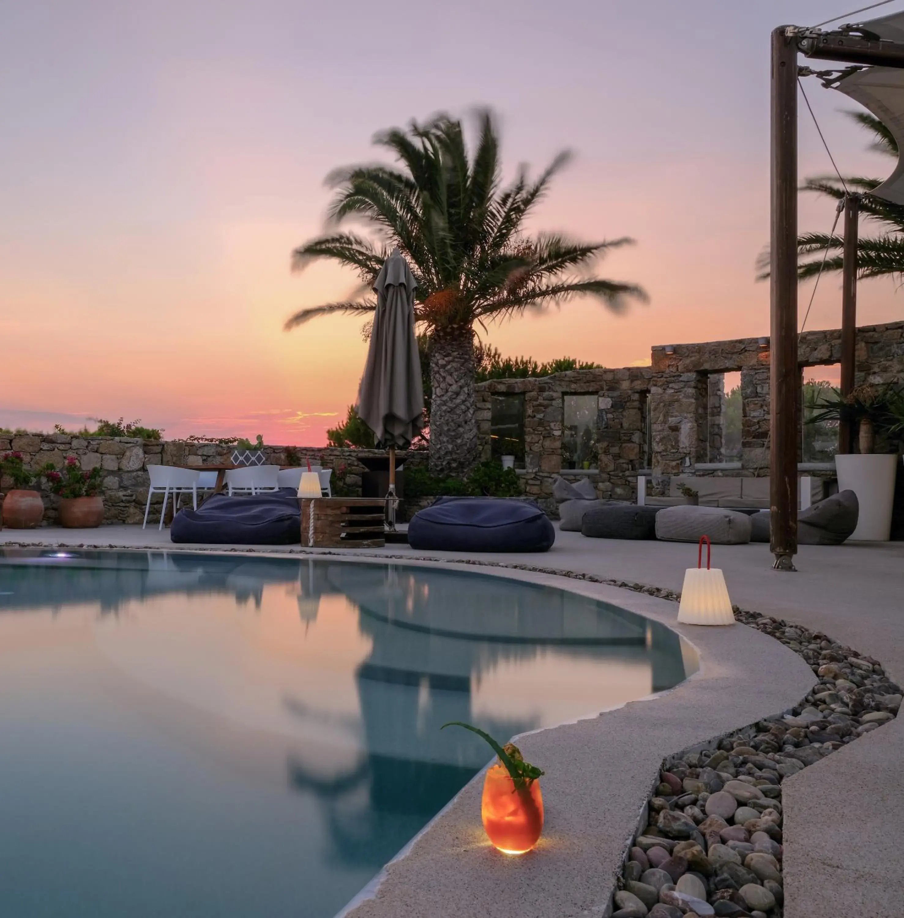 Restaurant/places to eat in Ostraco Suites Restaurant/places to eat in Ostraco Suites