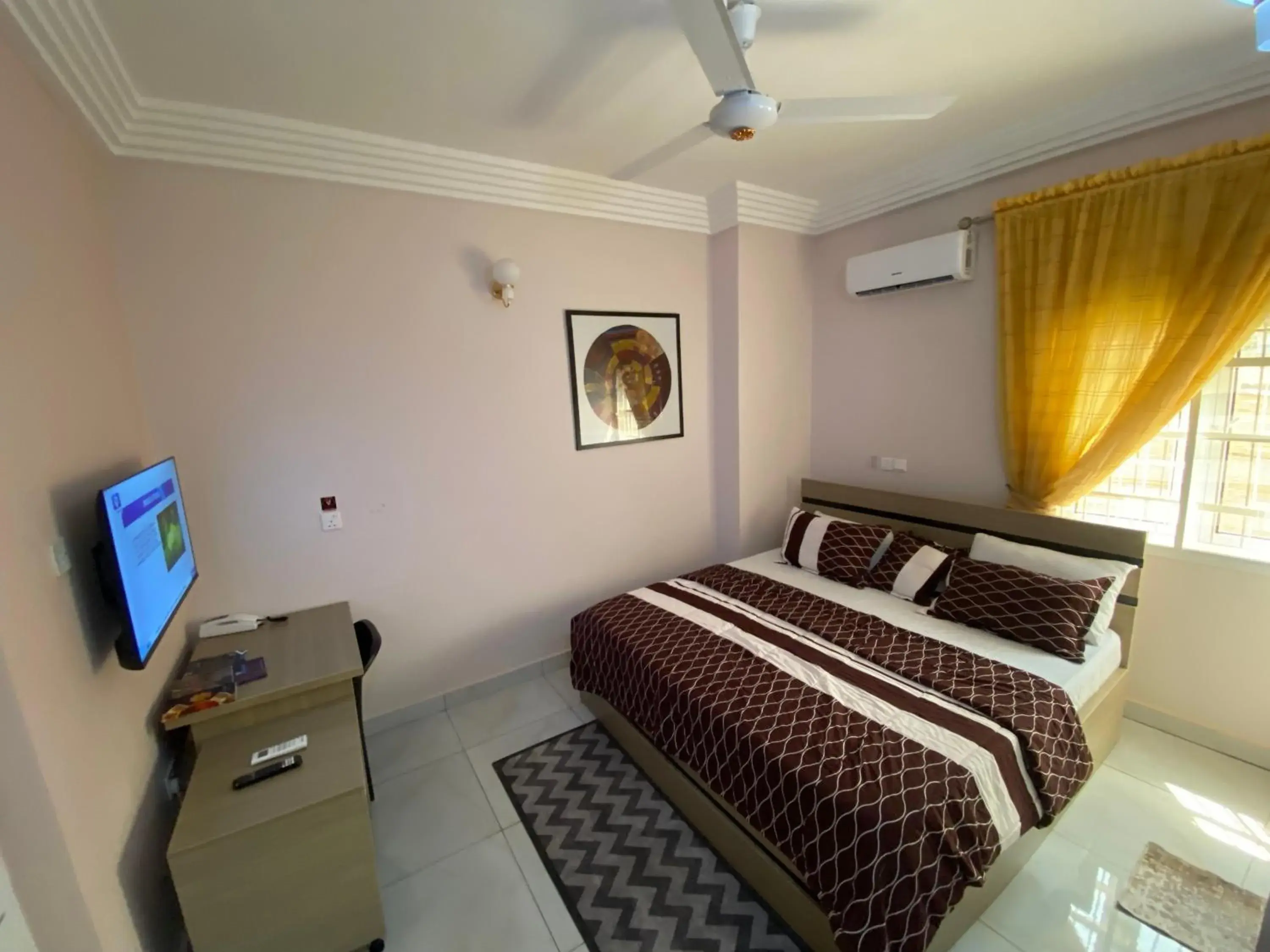 Standard Double Room in C7 Hazelwood Residence & Suites Standard Double Room in C7 Hazelwood Residence & Suites