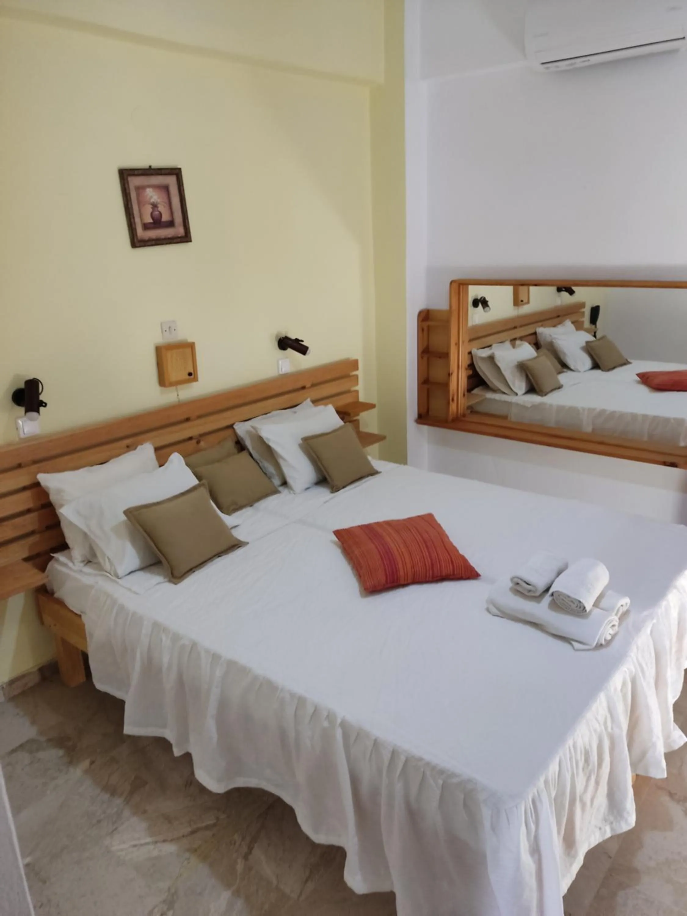 Bed in Kissandros Hotel