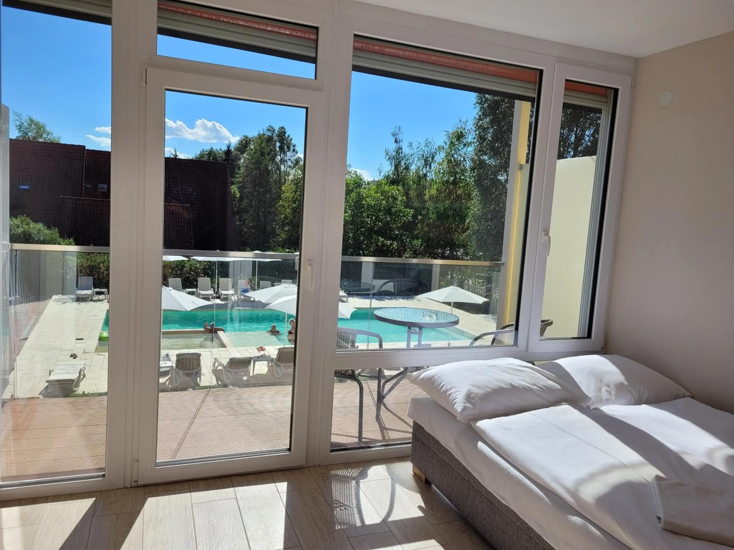 Twin Room with Pool View in Colors Holiday Hotel Twin Room with Pool View in Colors Holiday Hotel