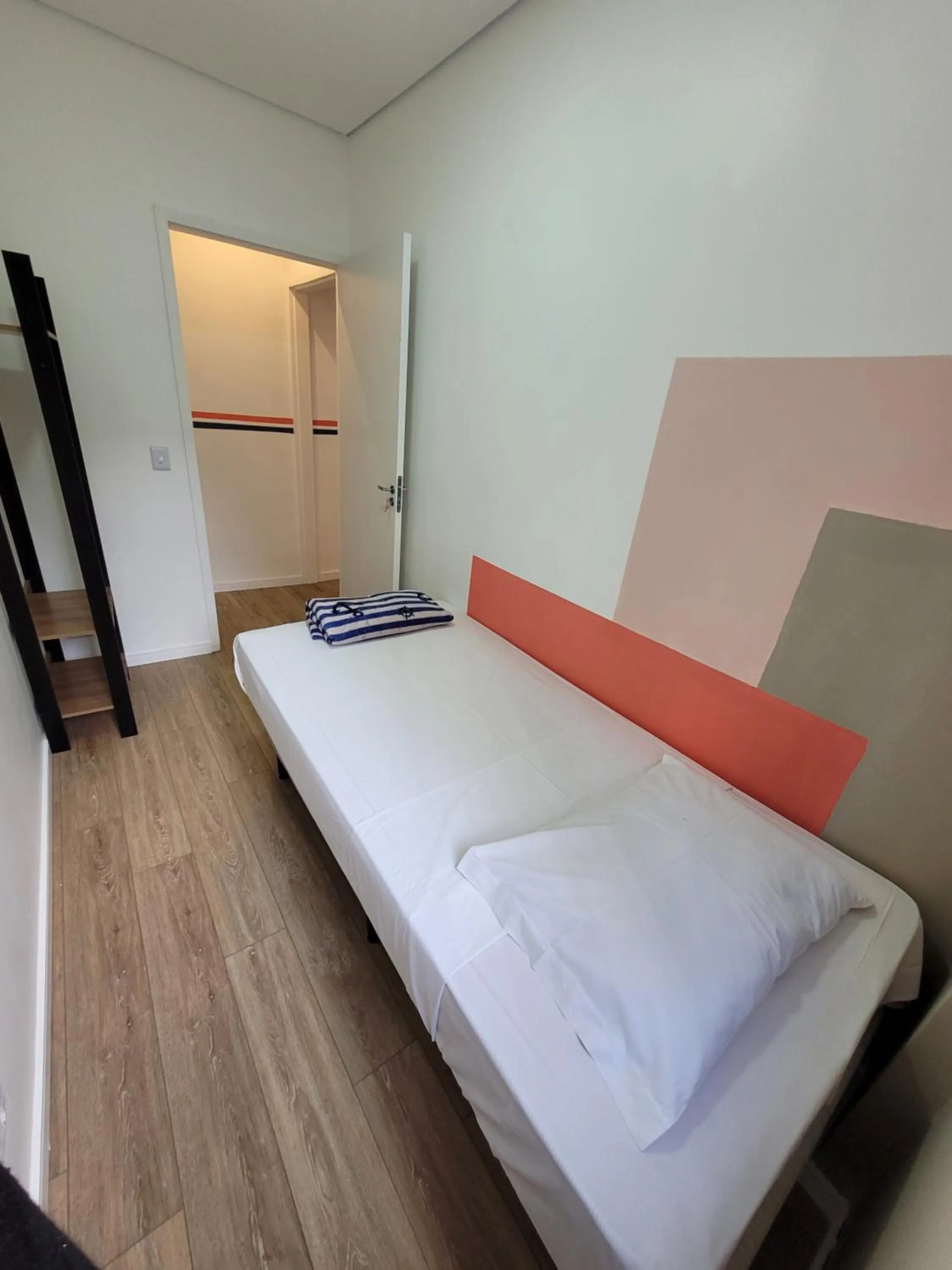 Bed in Self Hostel