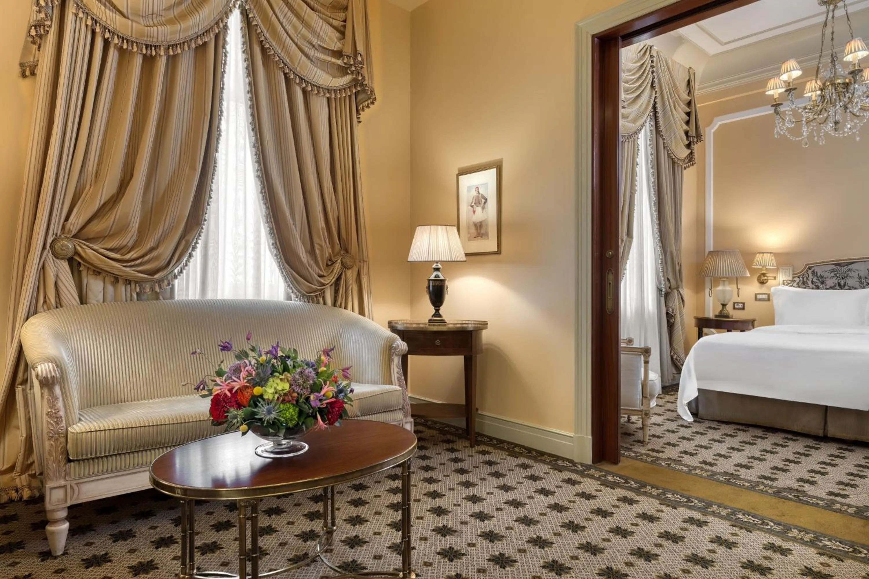 Living room, Bed in Hotel Grande Bretagne, a Luxury Collection Hotel, Athens