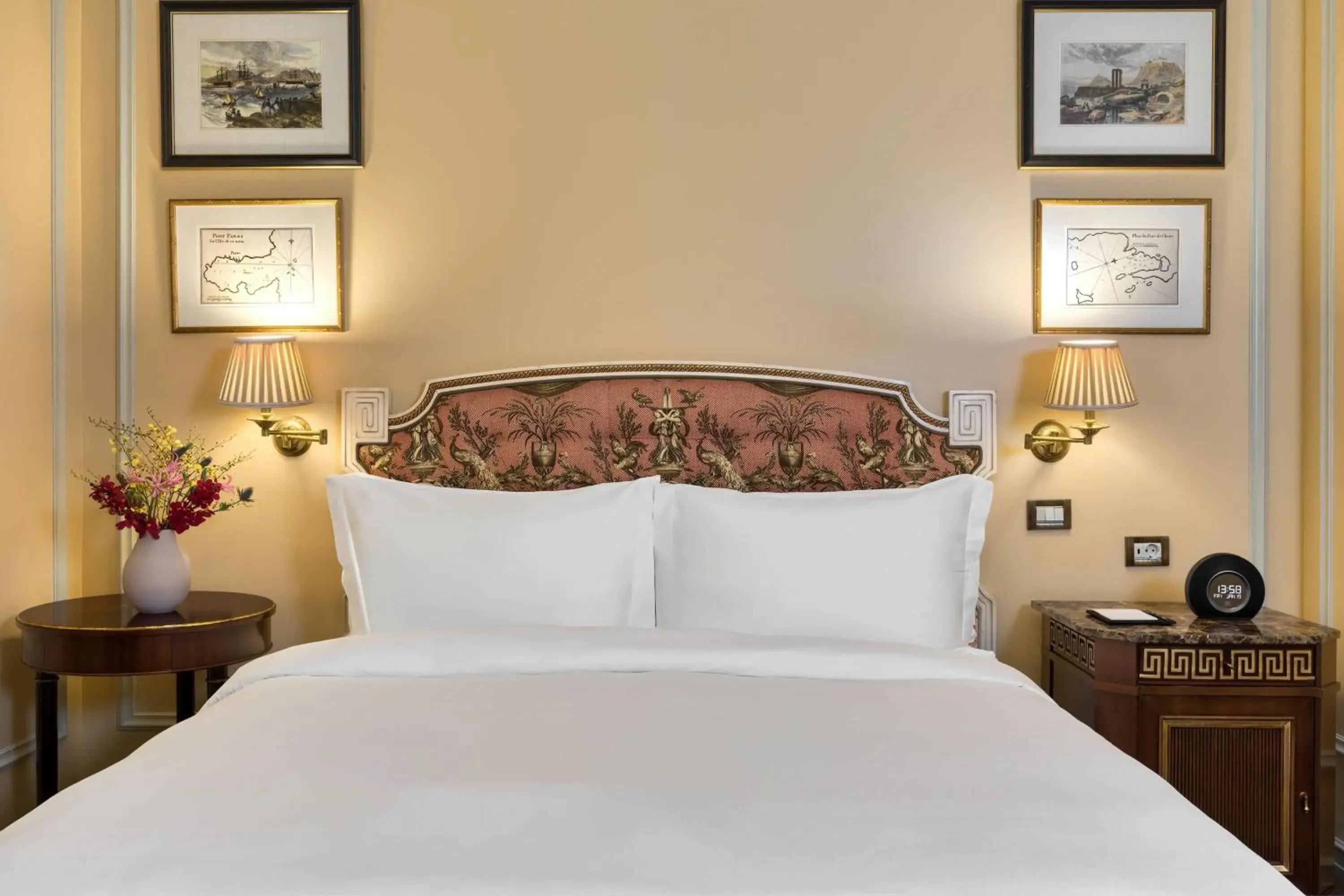 Deluxe, Guest room, 1 King, City view in Hotel Grande Bretagne, a Luxury Collection Hotel, Athens Deluxe, Guest room, 1 King, City view in Hotel Grande Bretagne, a Luxury Collection Hotel, Athens