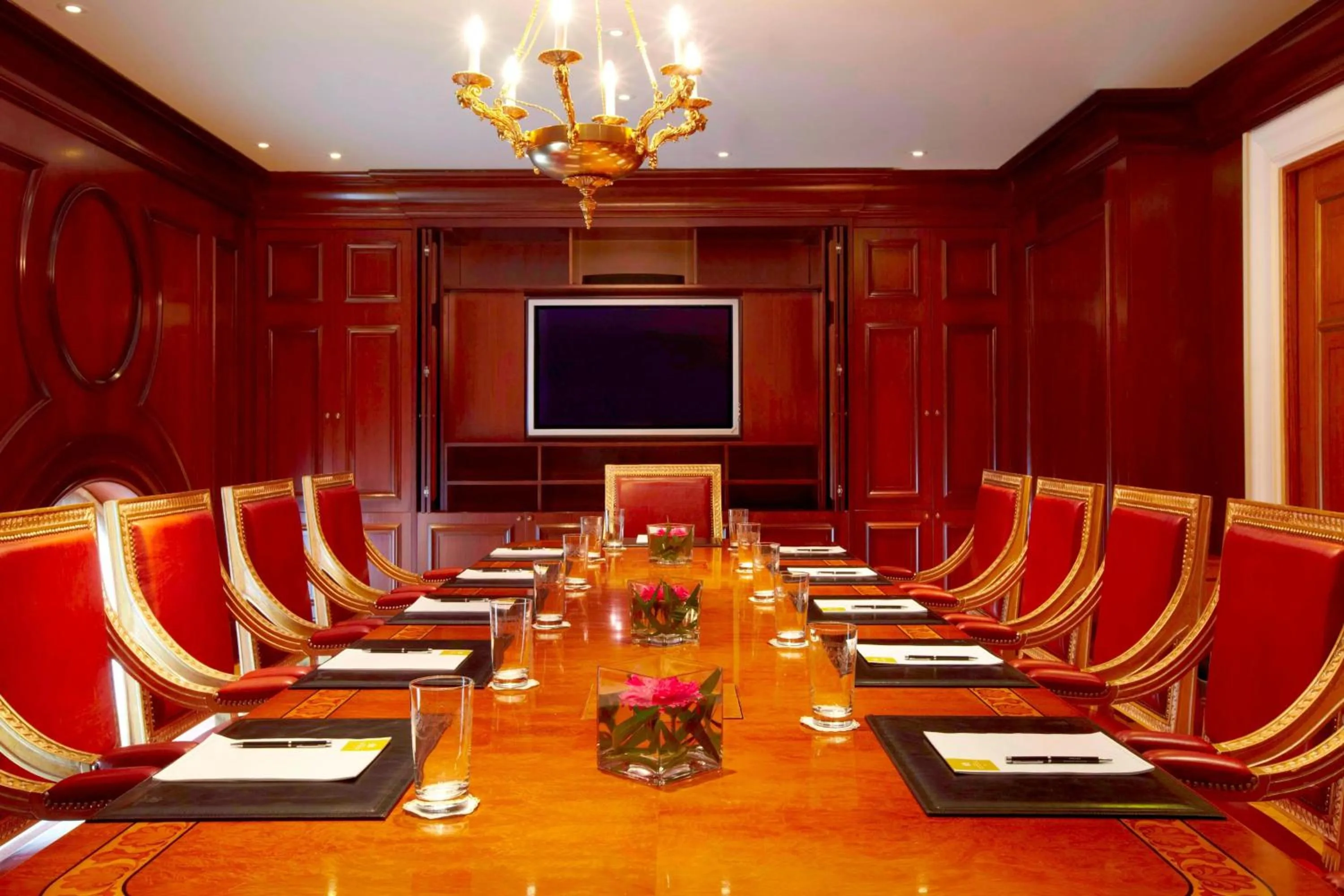 Meeting/conference room in Hotel Grande Bretagne, a Luxury Collection Hotel, Athens