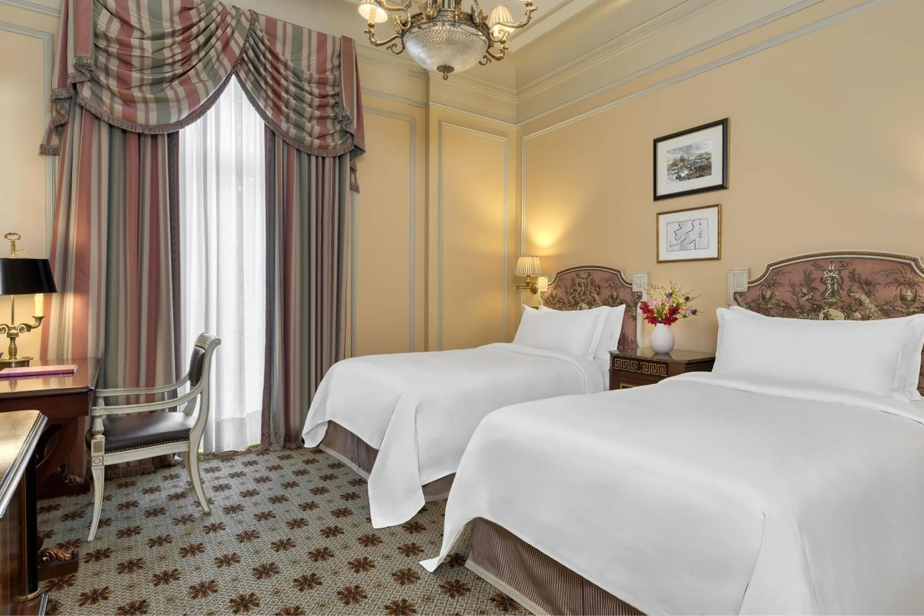 Photo of the whole room, Bed in Hotel Grande Bretagne, a Luxury Collection Hotel, Athens