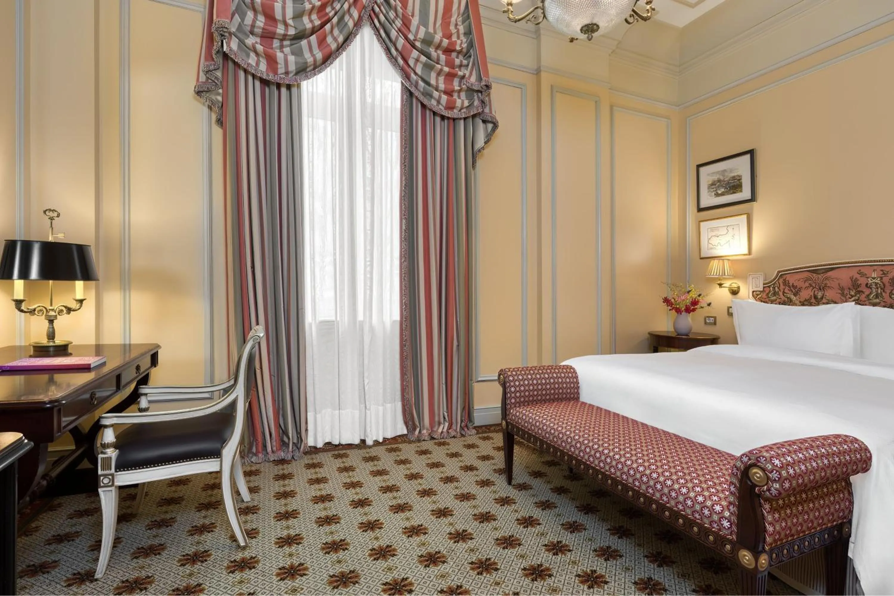 Bedroom, Bed in Hotel Grande Bretagne, a Luxury Collection Hotel, Athens