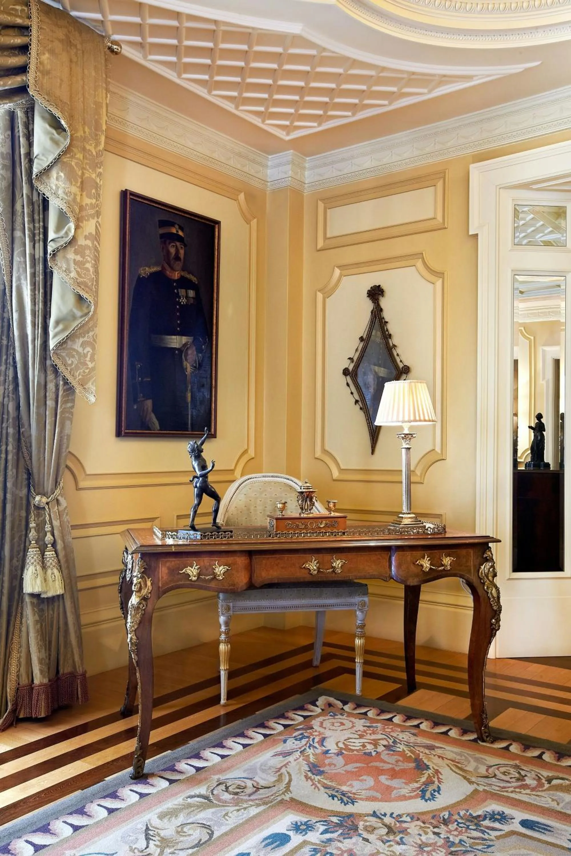 Photo of the whole room in Hotel Grande Bretagne, a Luxury Collection Hotel, Athens