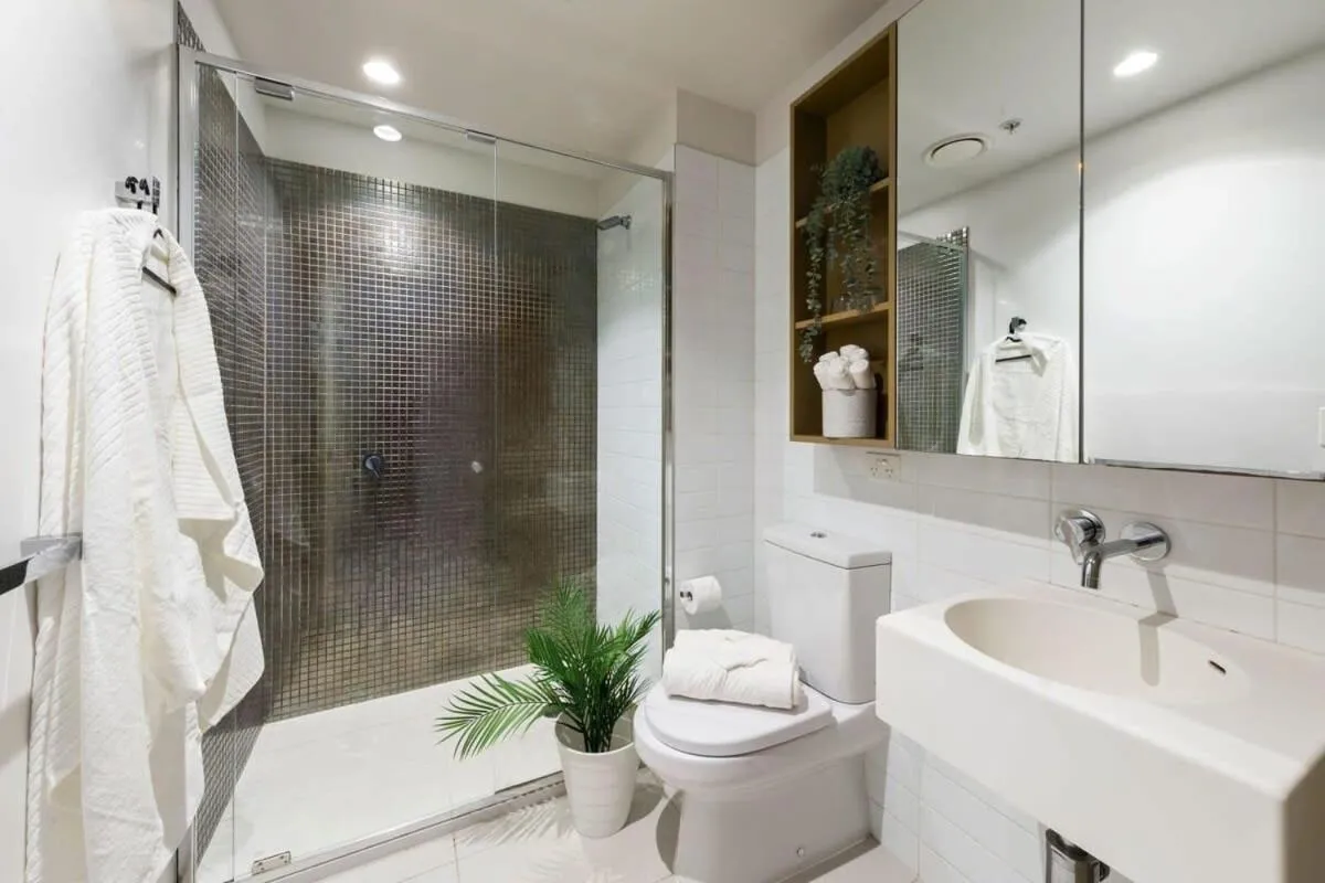 A Cozy 2BR Apt Near Melbourne Central City Views
