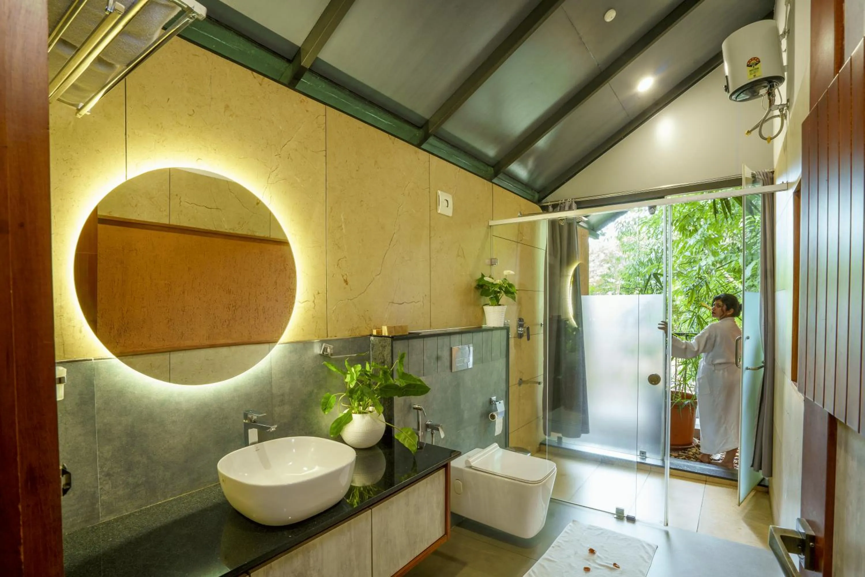 Shower in Crystal Kuruva Nature Resort & Spa