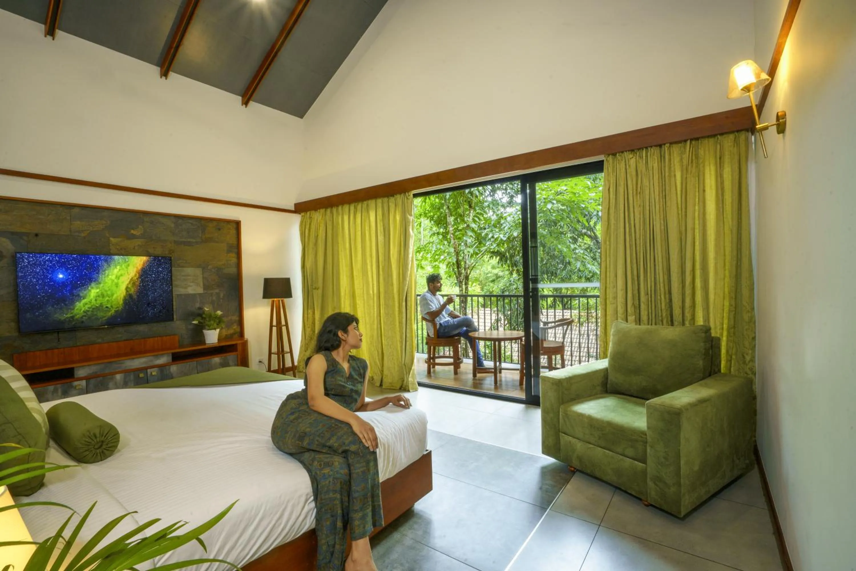 Bed in Crystal Kuruva Nature Resort & Spa