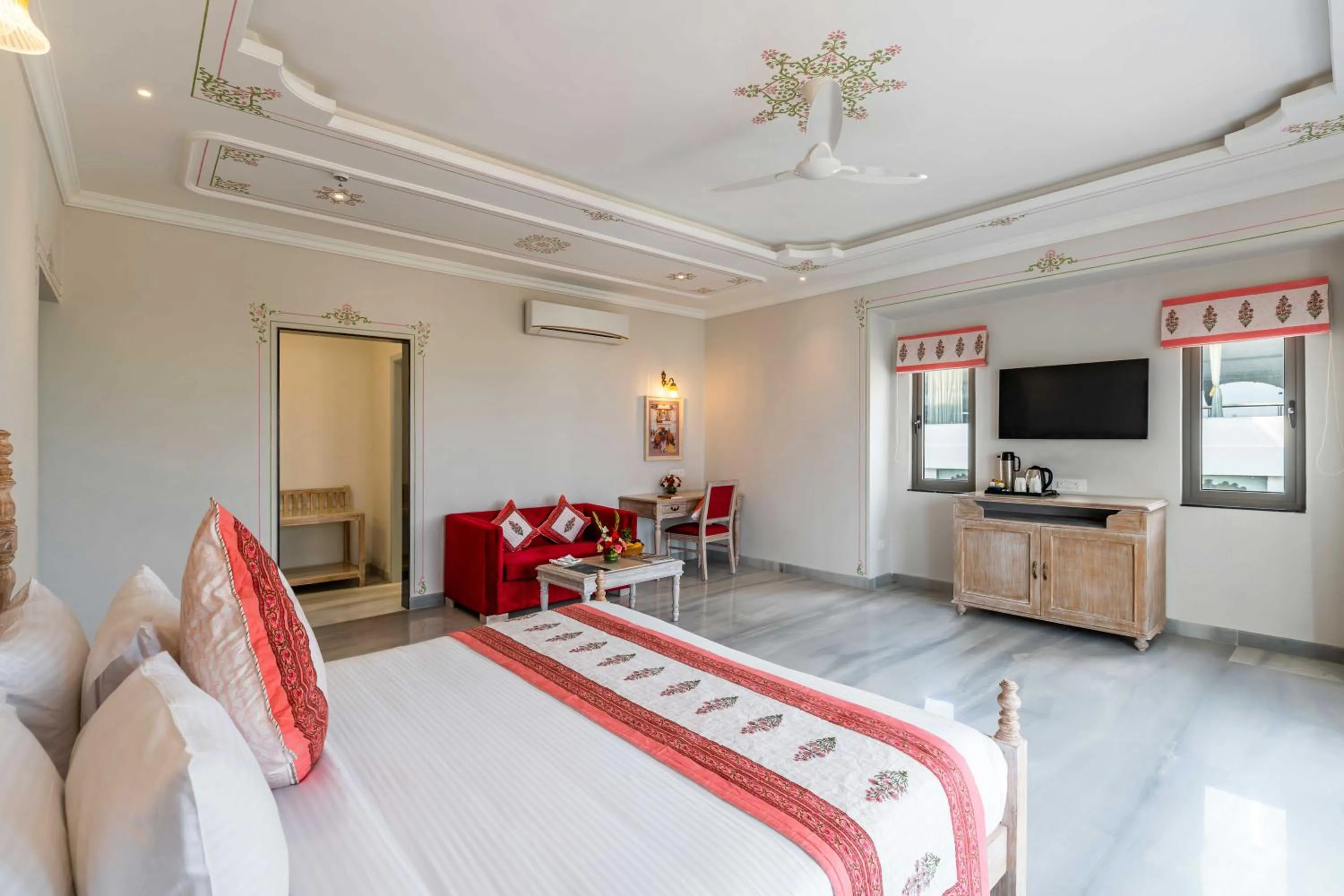 Photo of the whole room, Bed in Maan Vilas - A Boutique Hotel Udaipur