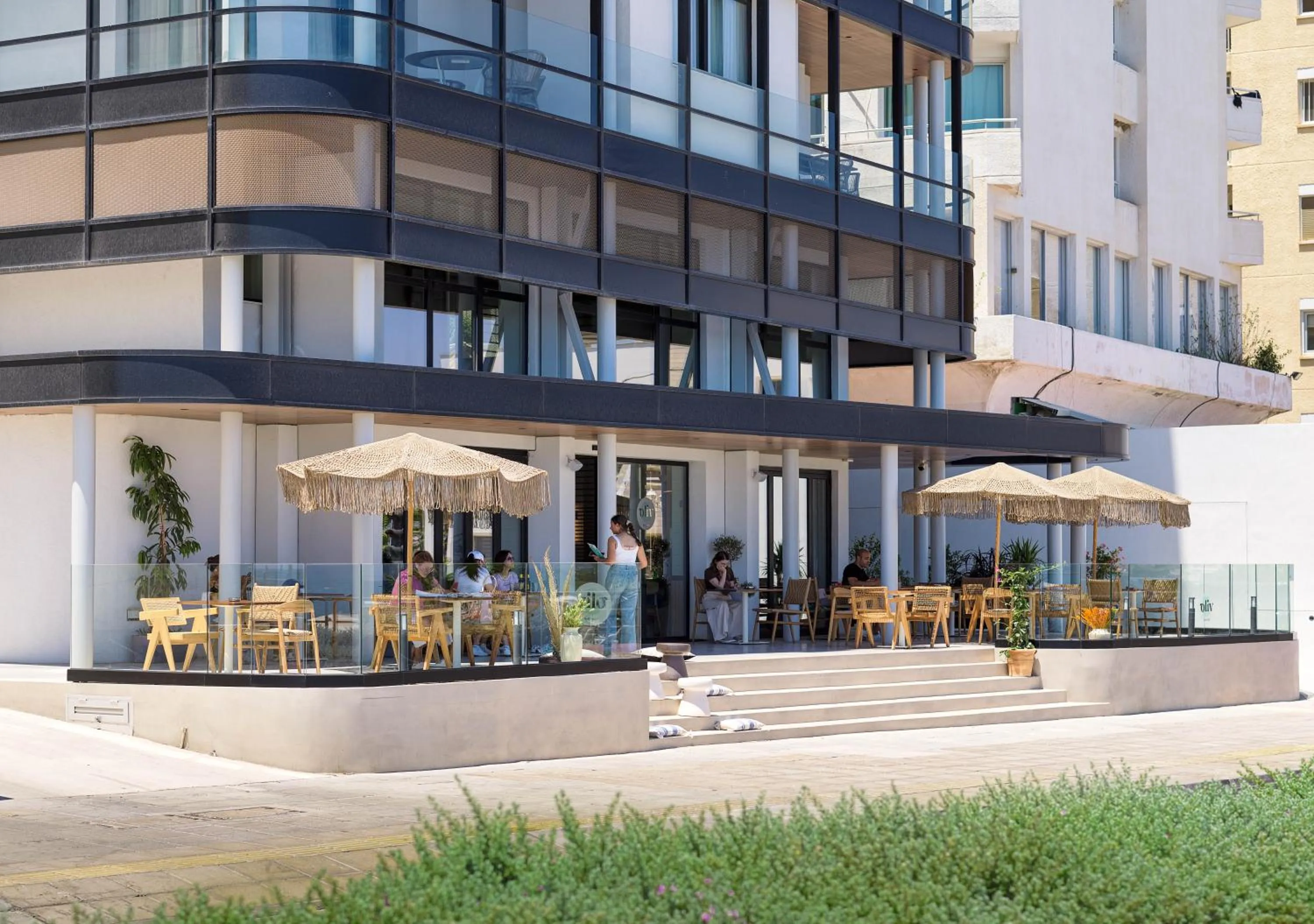 Restaurant/places to eat in LIV Mackenzie Beach Suites Larnaca ADULTS ONLY