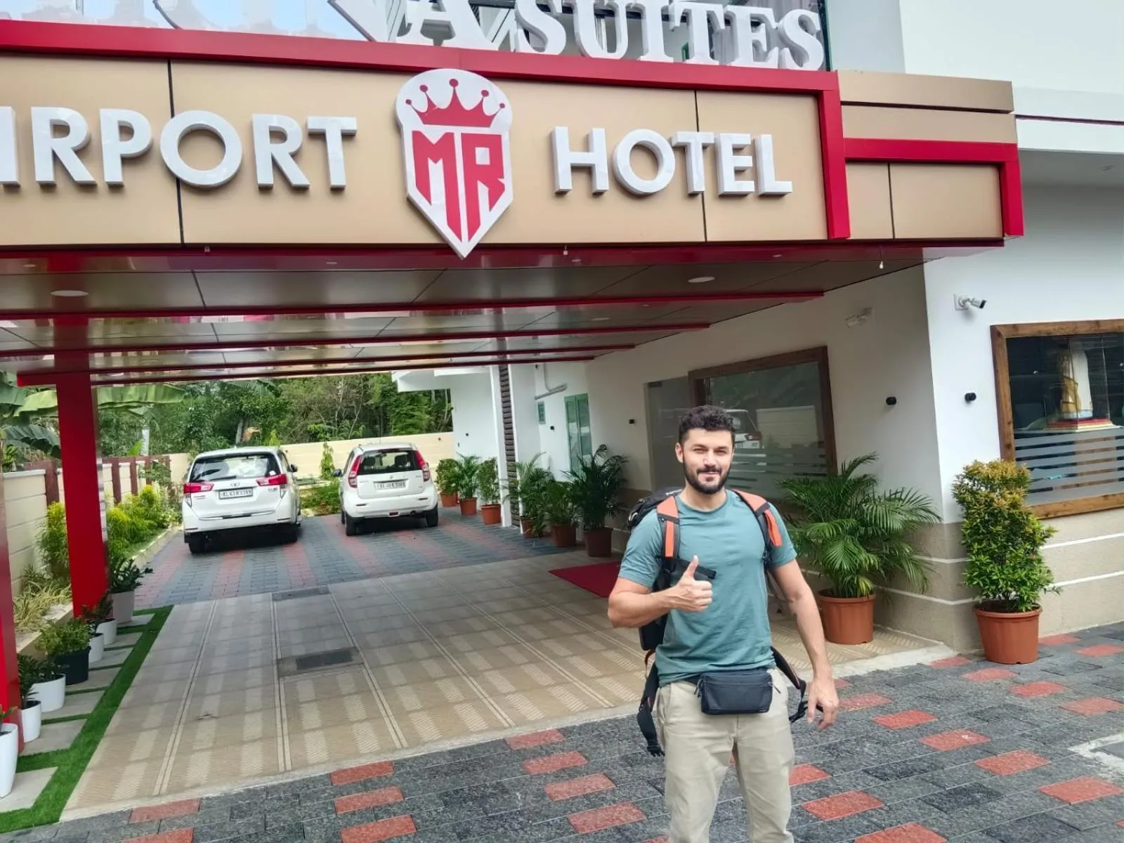 Property building in MARINA SUITES AIRPORT HOTEL