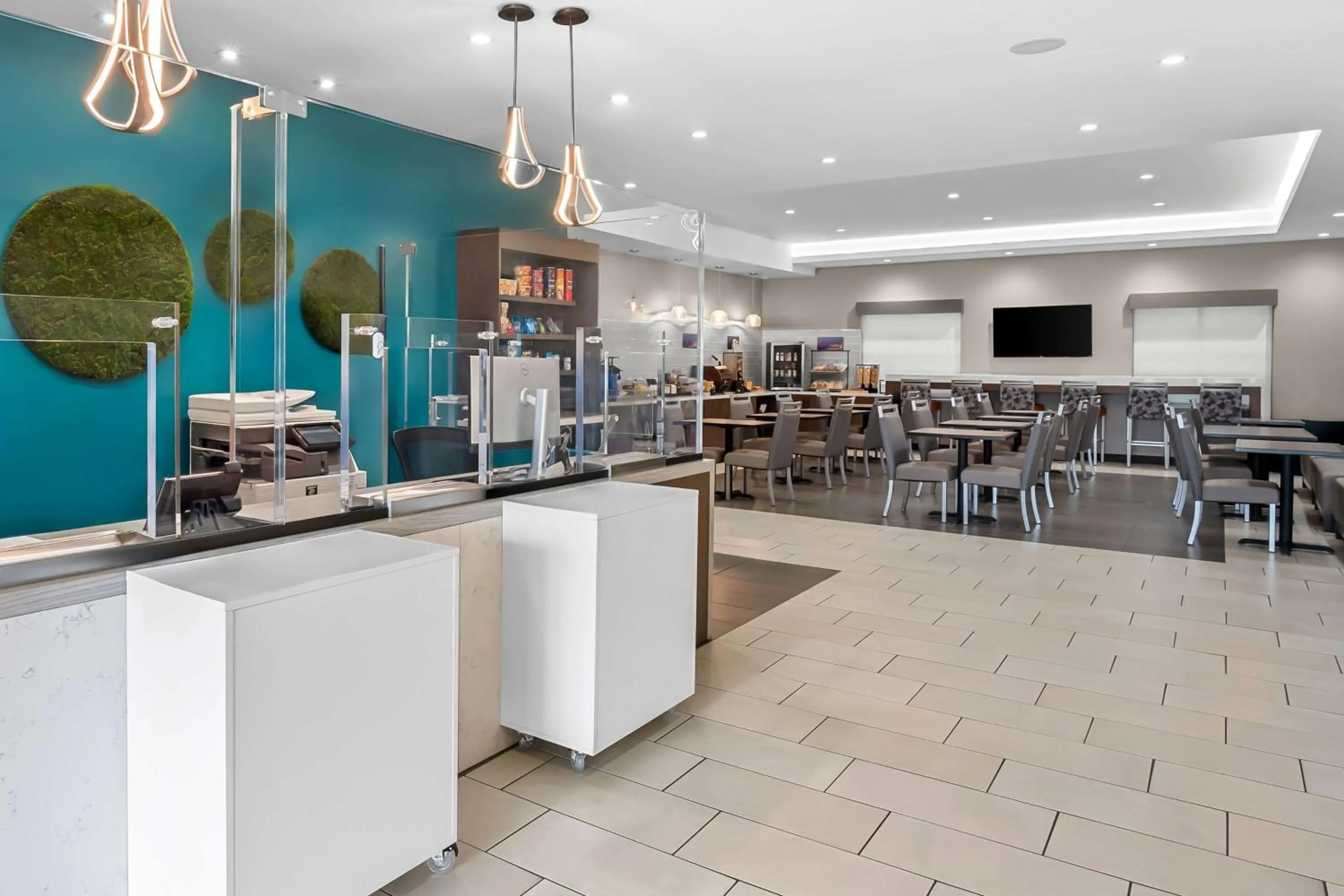 Lobby or reception in Best Western San Bernardino Hotel