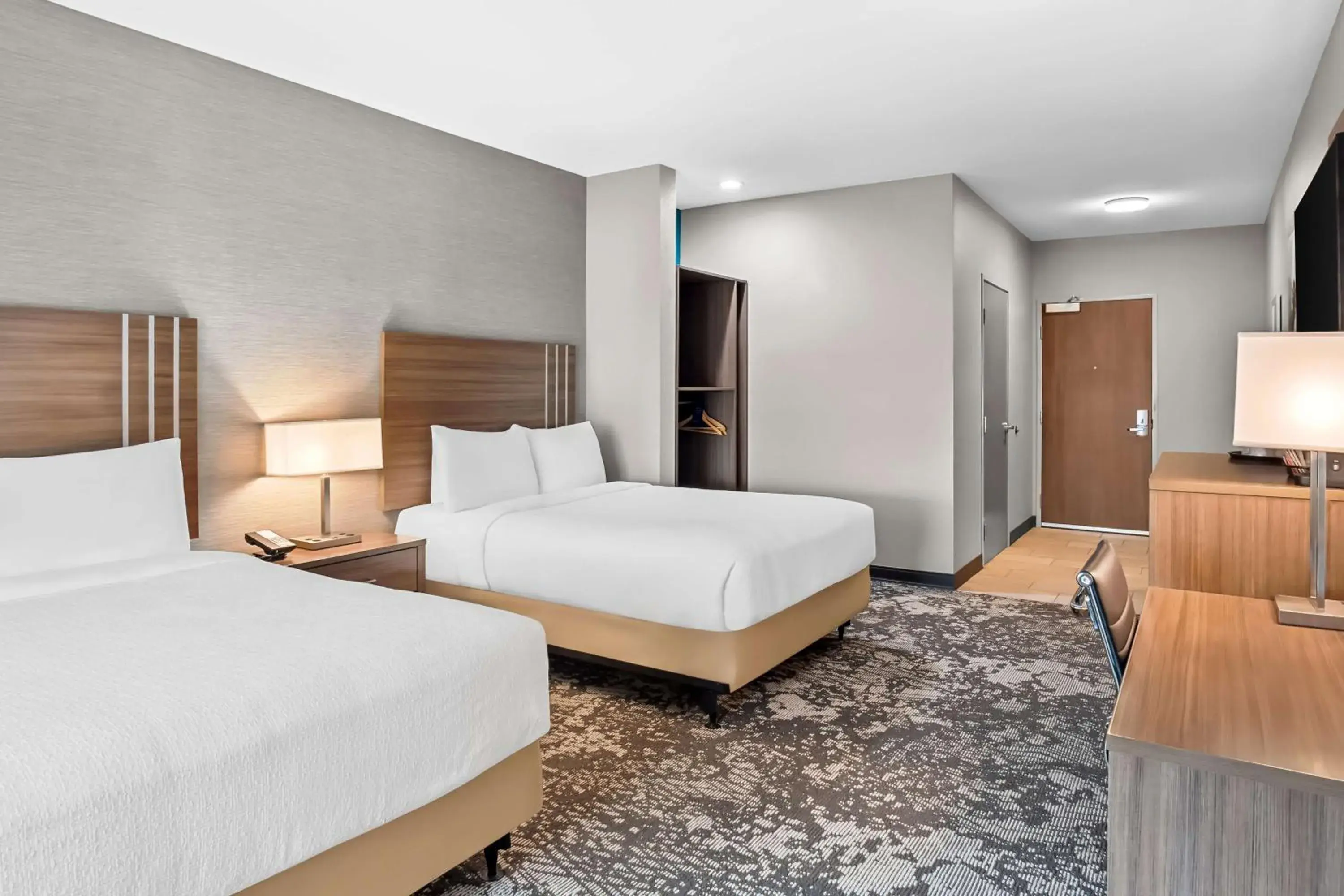 Bedroom, Bed in Best Western San Bernardino Hotel Bedroom, Bed in Best Western San Bernardino Hotel