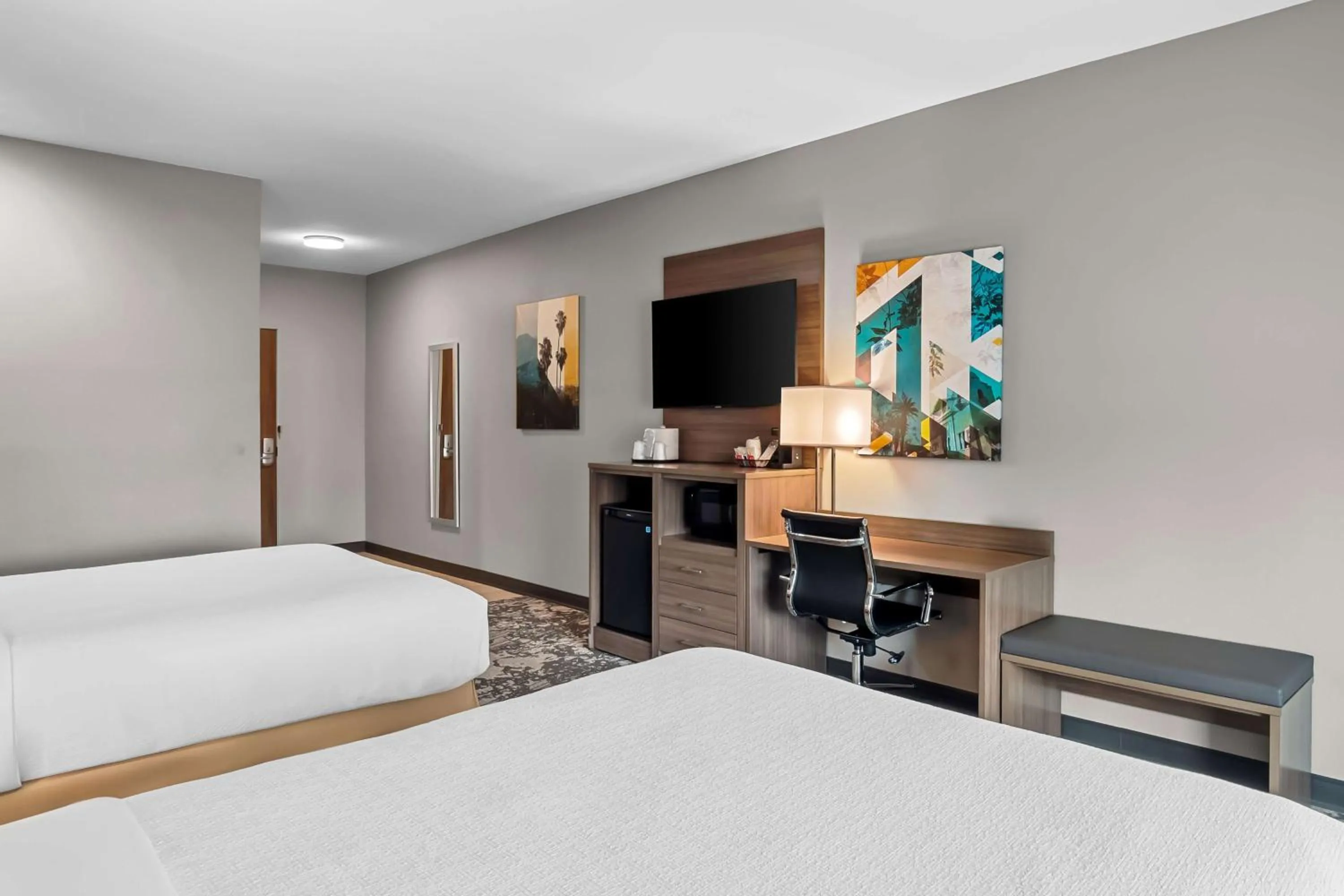 Bedroom, Bed in Best Western San Bernardino Hotel