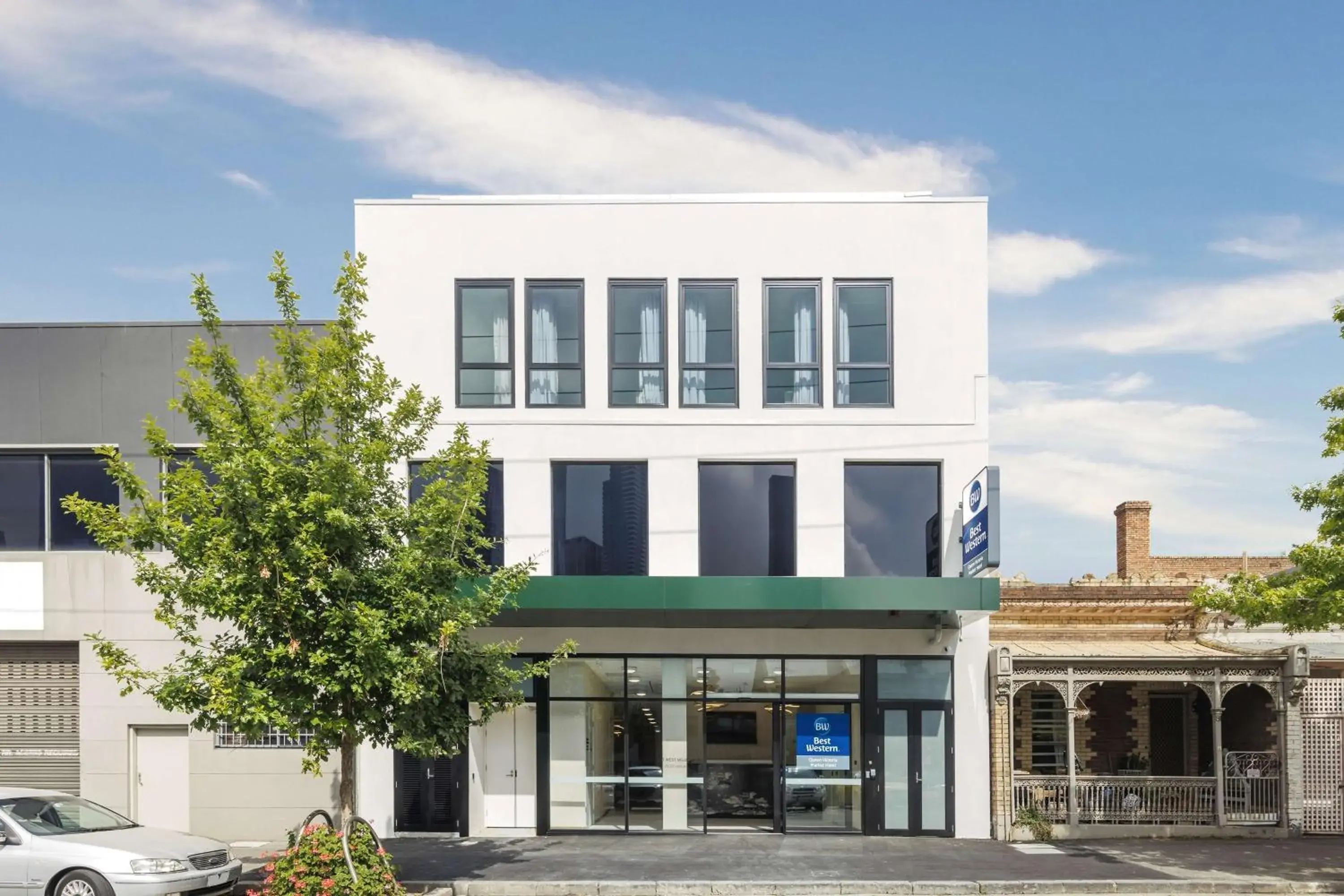 Property building in Best Western Queen Victoria Market Hotel Property building in Best Western Queen Victoria Market Hotel