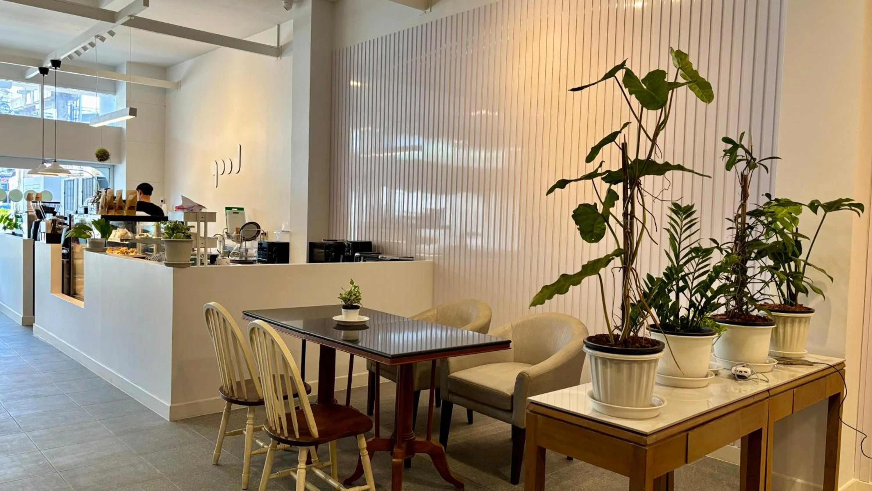 Restaurant/places to eat in Ratana Hotel Sakdidet, PHUKET TOWN