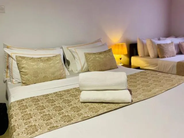 Bed in Muduna Walawwa Resort