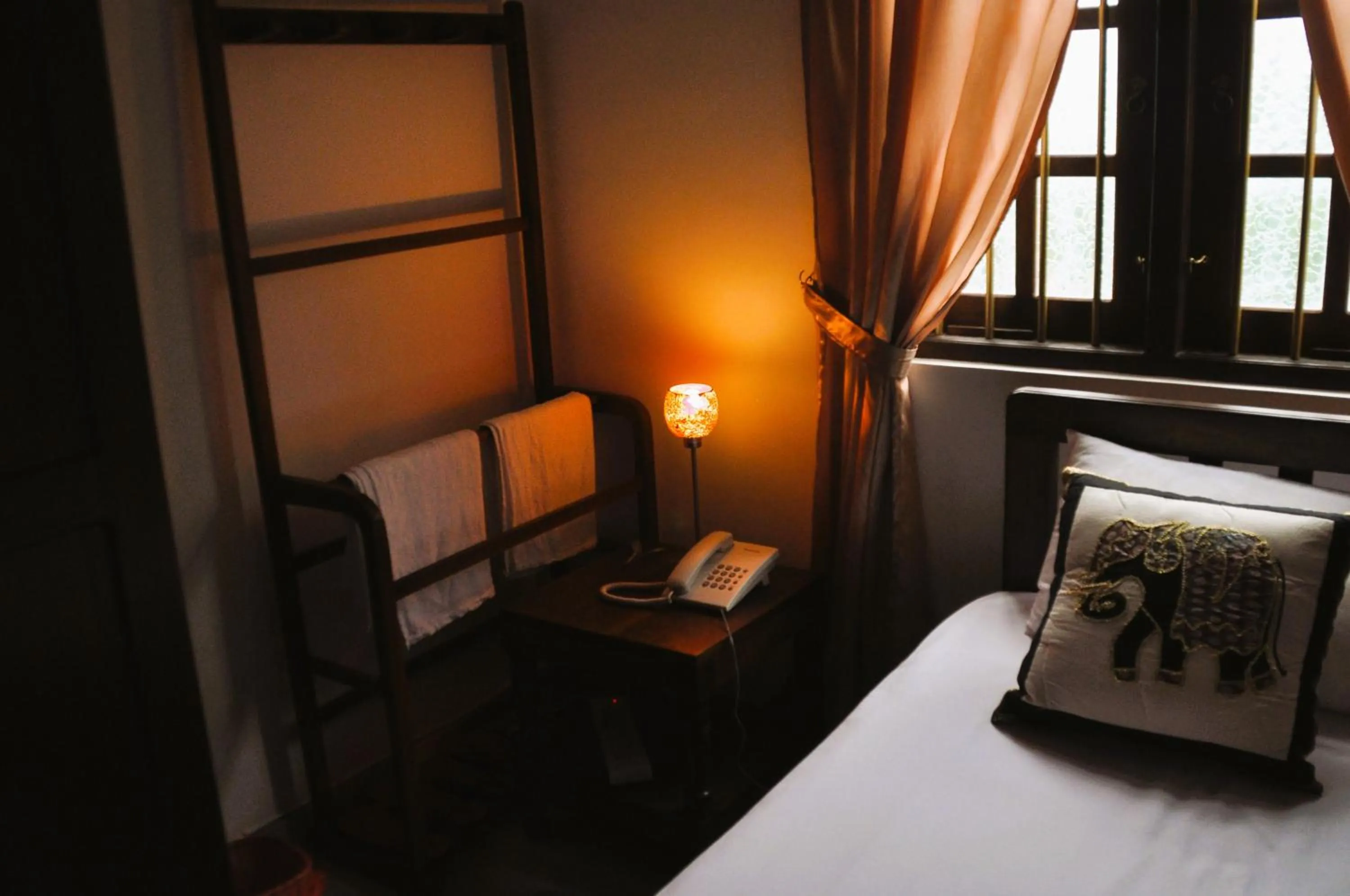 Bed in Muduna Walawwa Resort