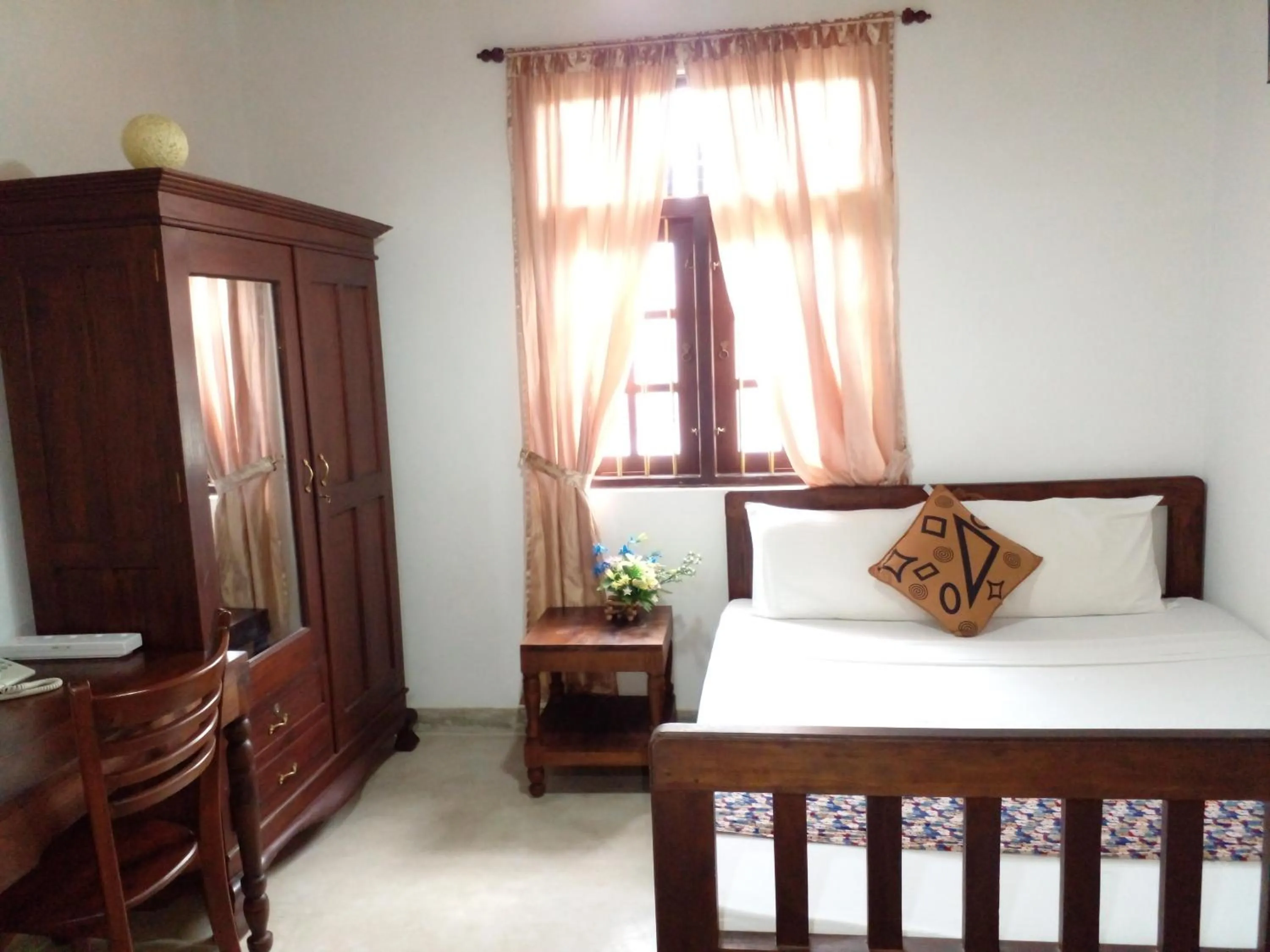 Bed in Muduna Walawwa Resort