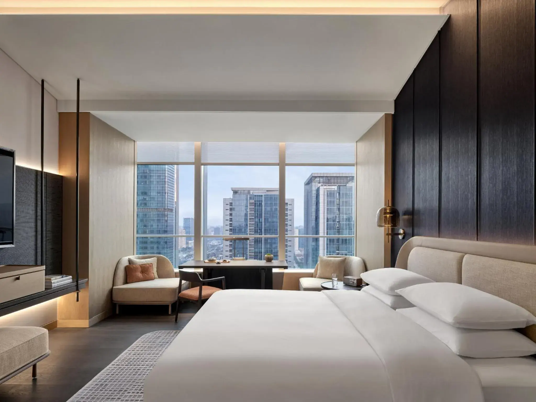 Deluxe King Room - single occupancy in Andaz Nanjing Hexi, By Hyatt Deluxe King Room - single occupancy in Andaz Nanjing Hexi, By Hyatt