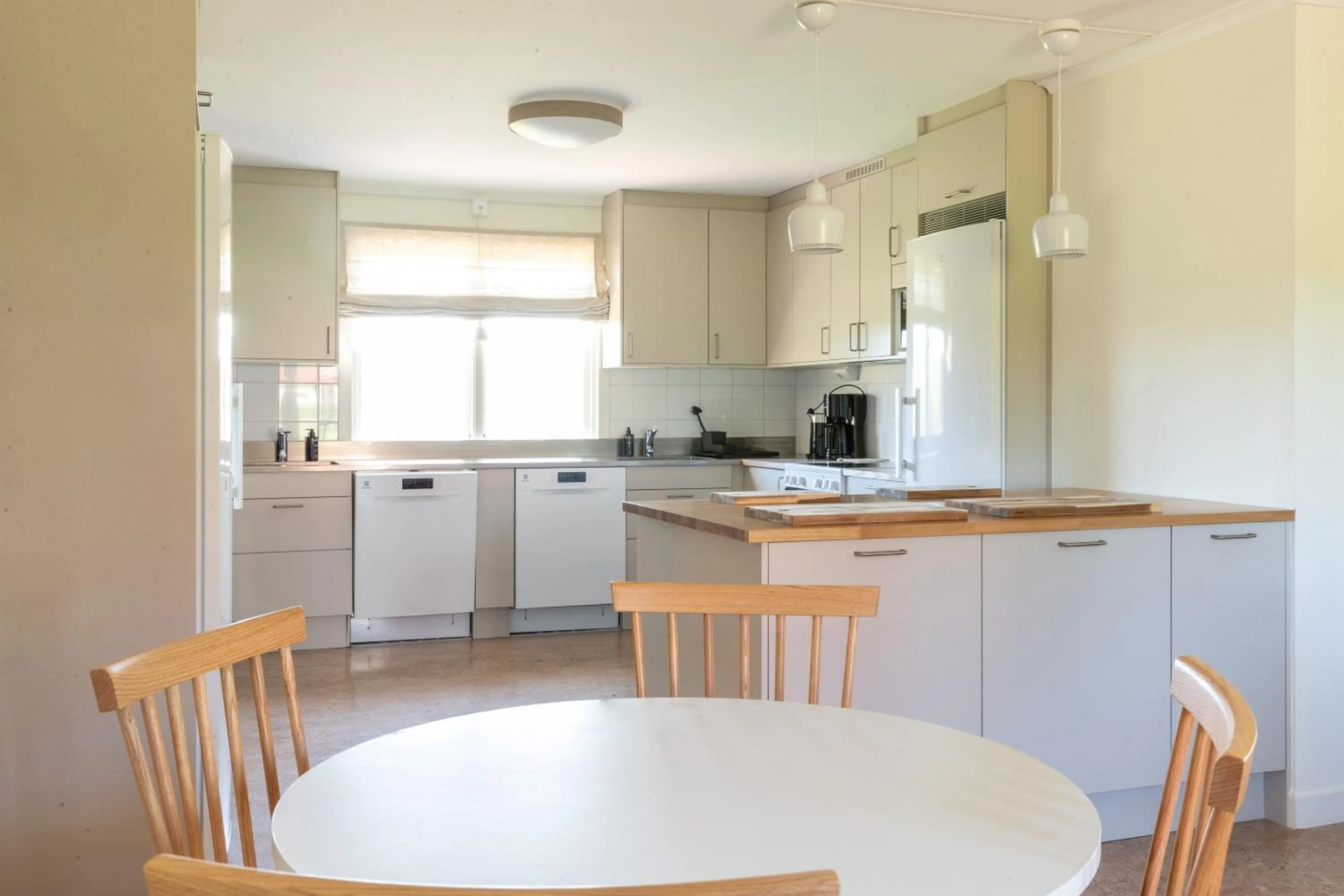 Kitchen or kitchenette in STF Undersvik Gårdshotell & Vandrarhem