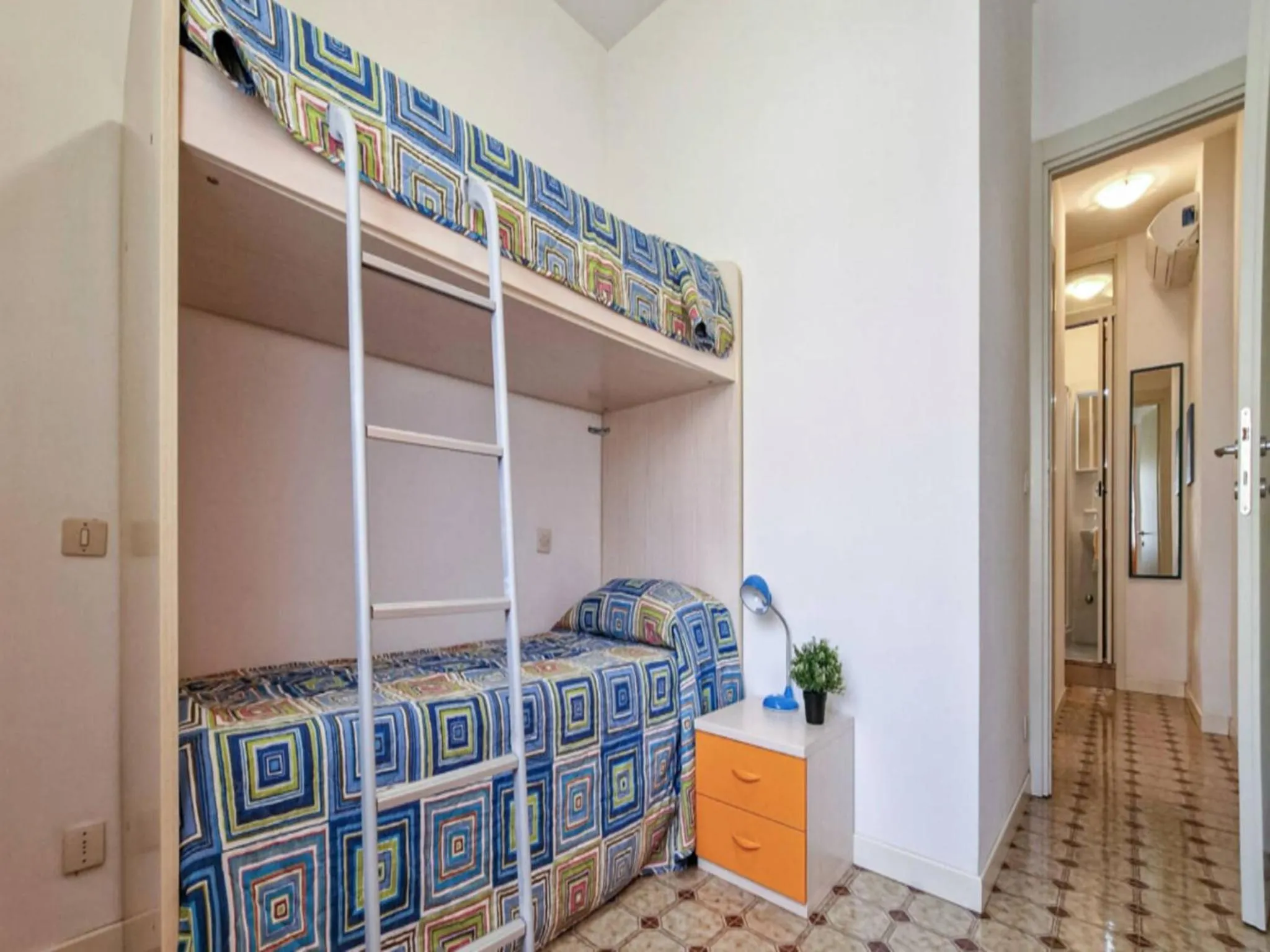 Lovely flat next to Lido dei Pini-Beahost