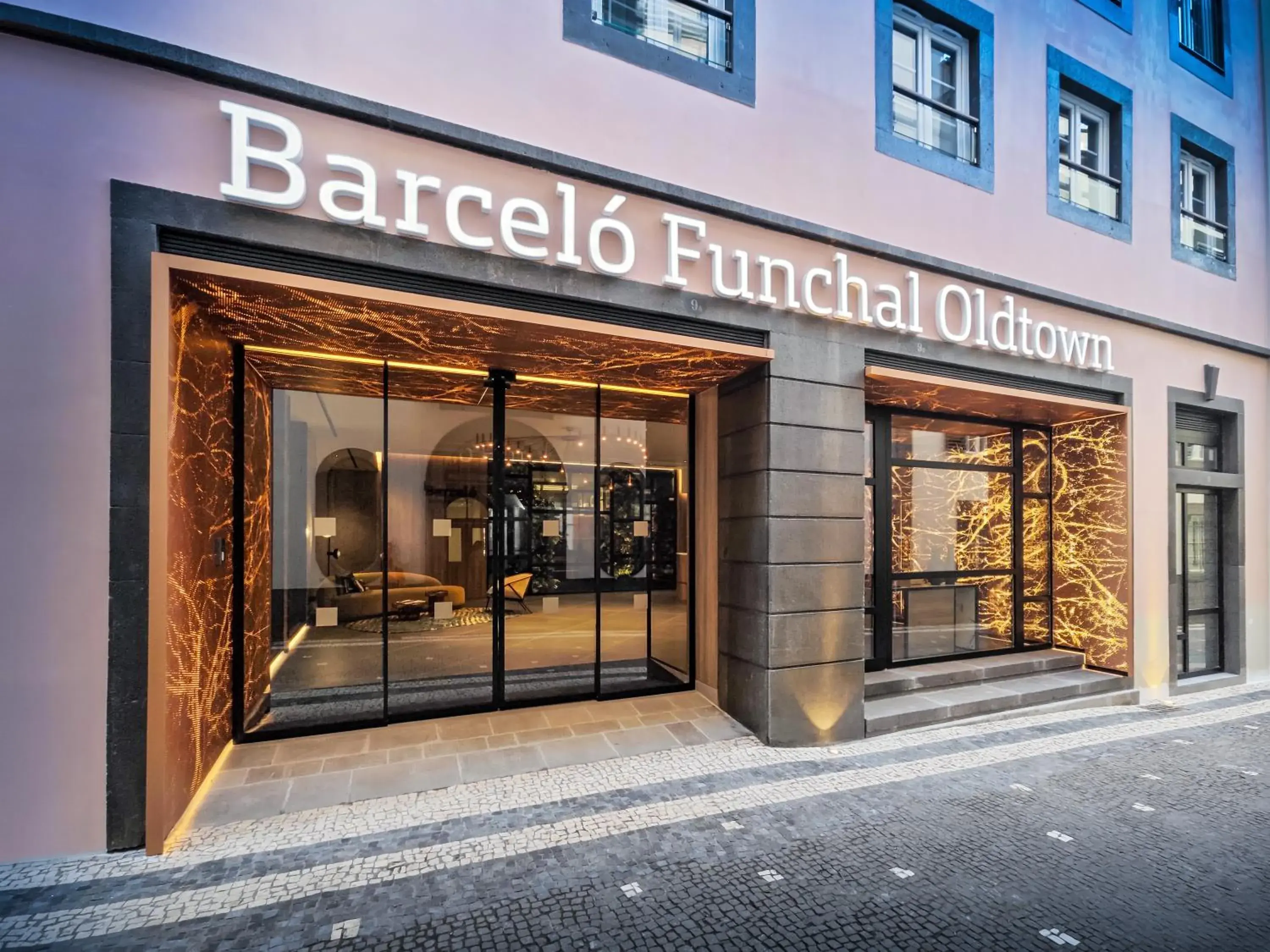 Property building in Barceló Funchal Oldtown Property building in Barceló Funchal Oldtown