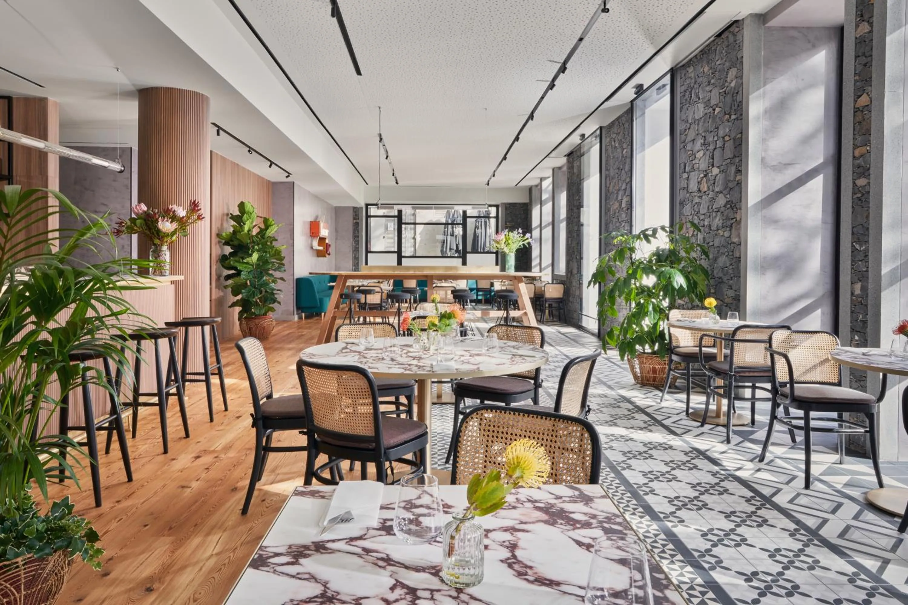 Restaurant/places to eat in Barceló Funchal Oldtown