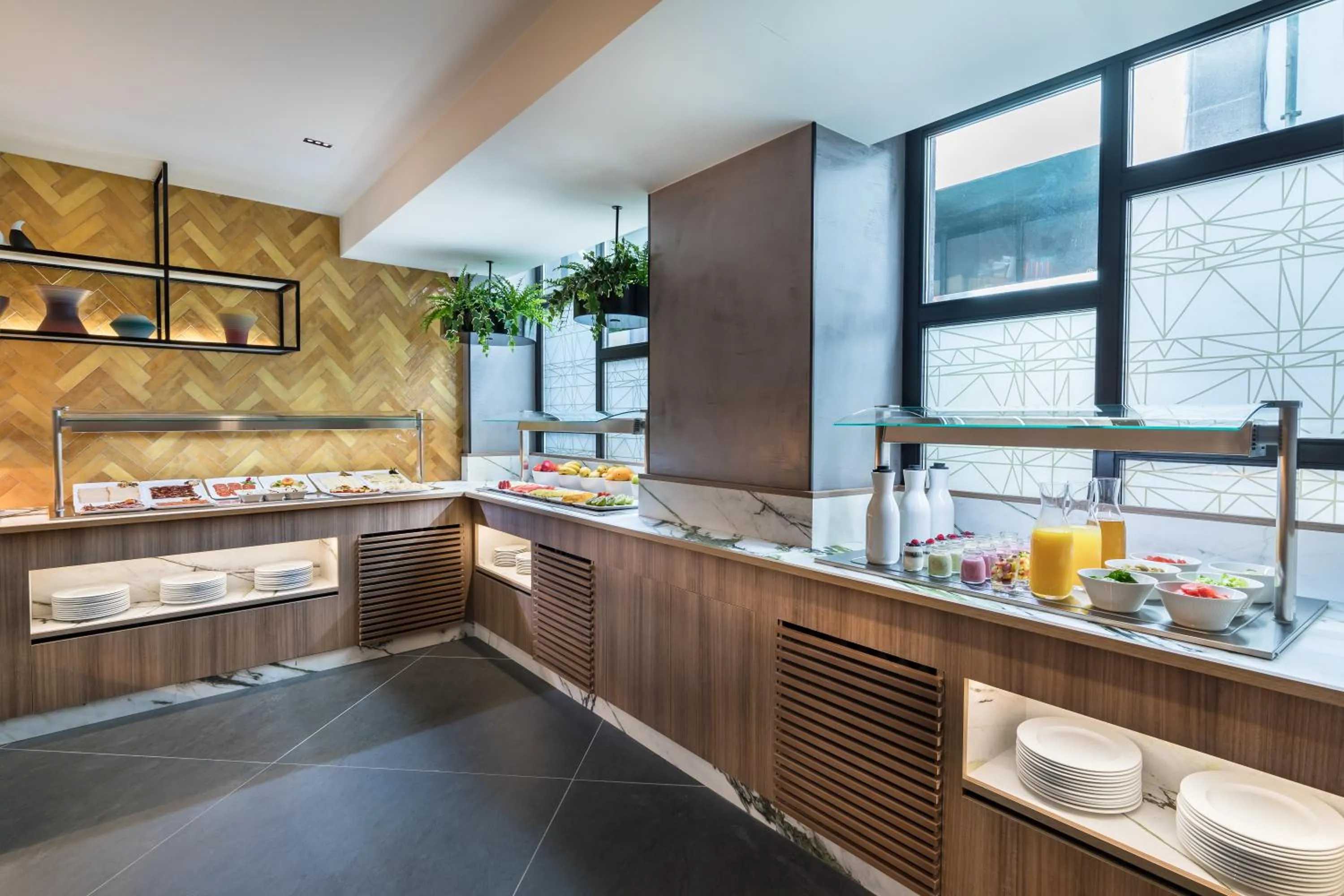 Restaurant/places to eat in Barceló Funchal Oldtown