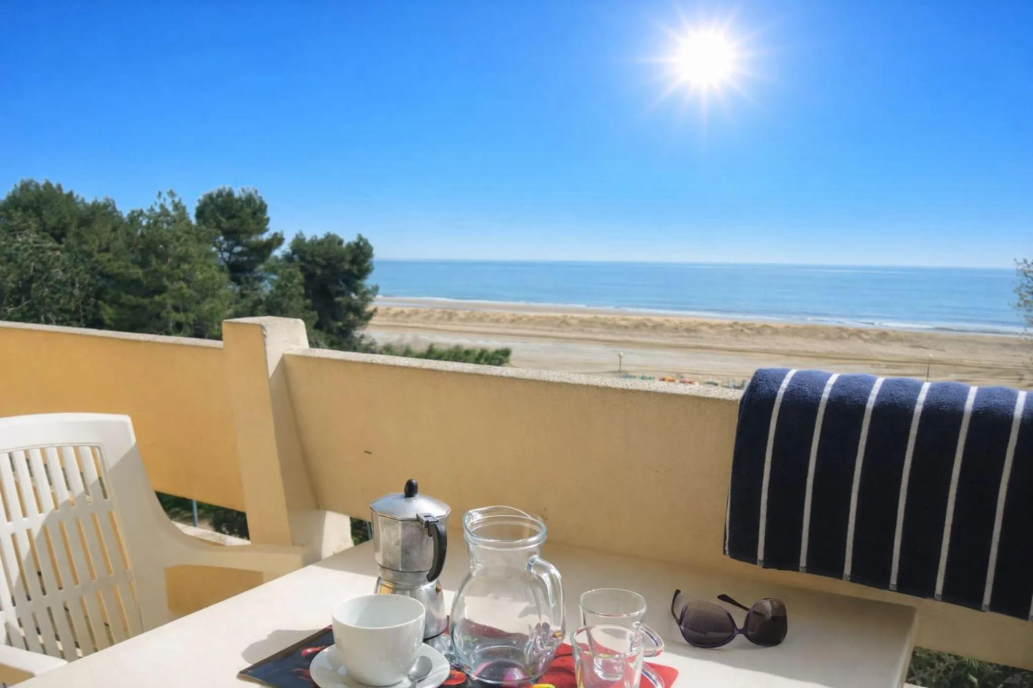 Nice flat for six guests by the sea