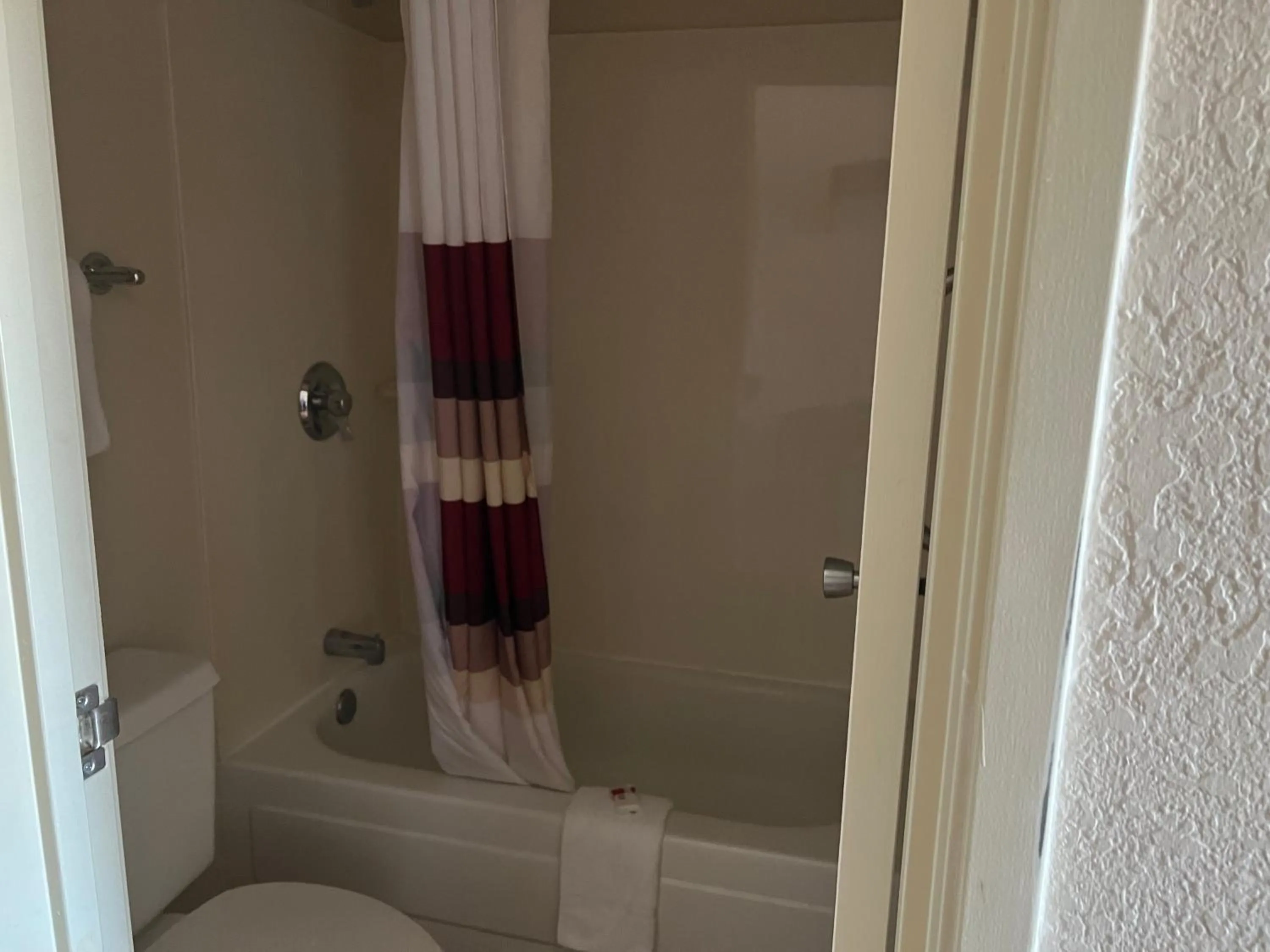 Travelodge by Wyndham Holland-Toledo