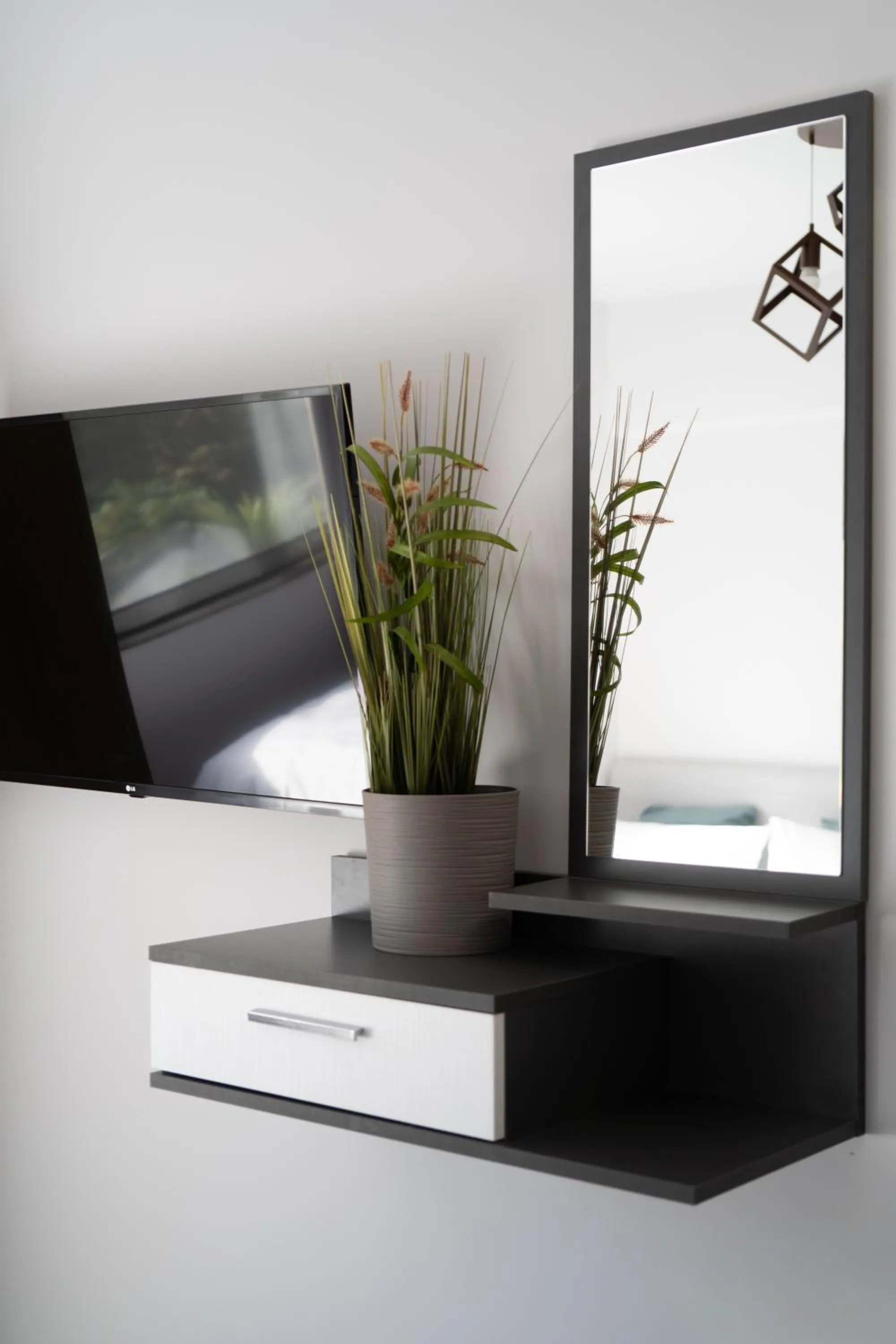 TV and multimedia in Starlight Residence