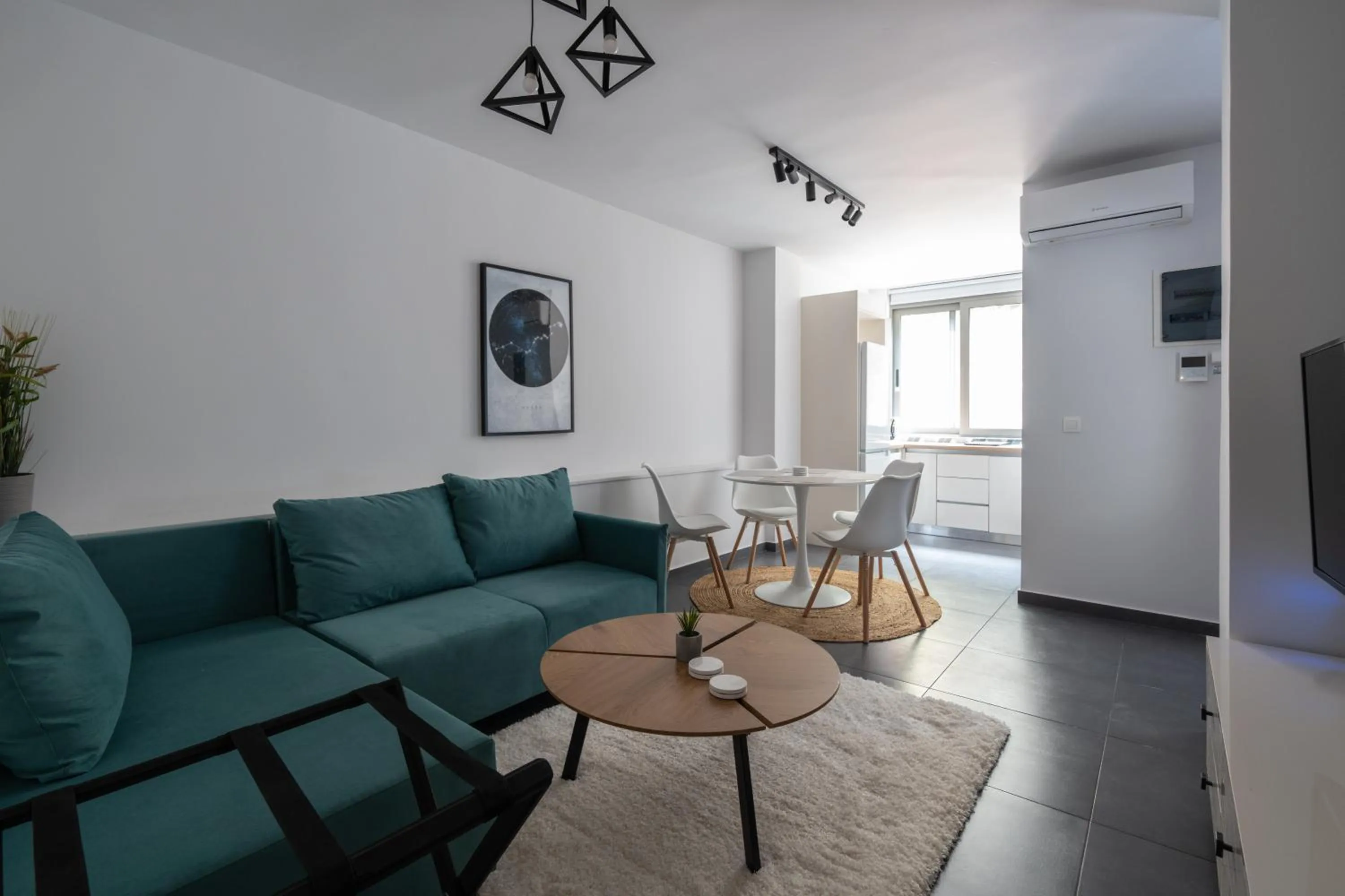 TV and multimedia in Starlight Residence